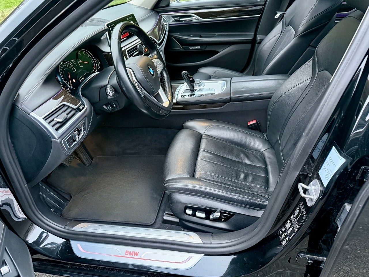 BMW 730Ld xDrive-image-12
