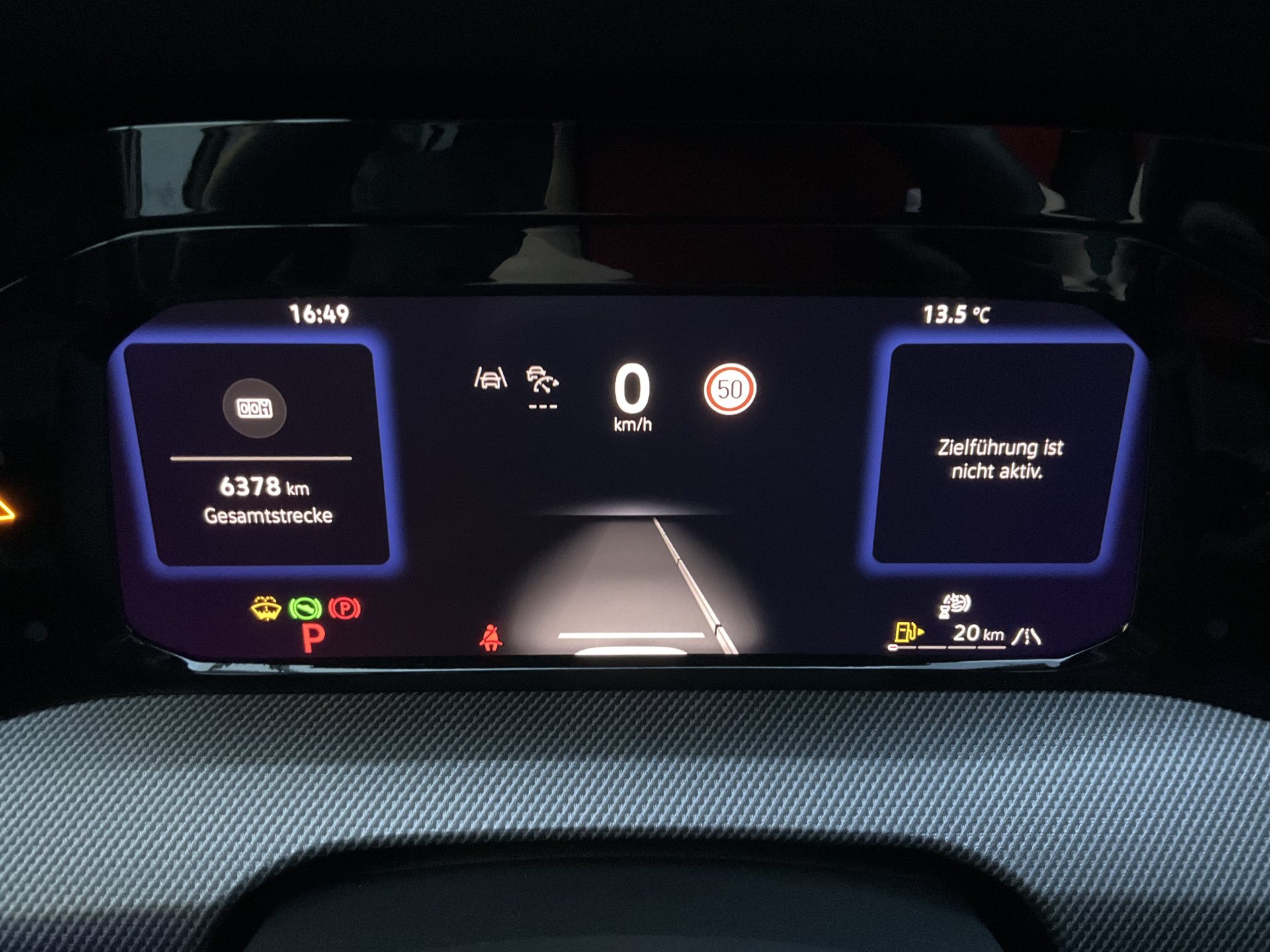 VW Golf Variant R 2.0 TSI 333PS 4 MOTION *** FACELIFT MIT TOPAUSSTATTUNG ***-image-13