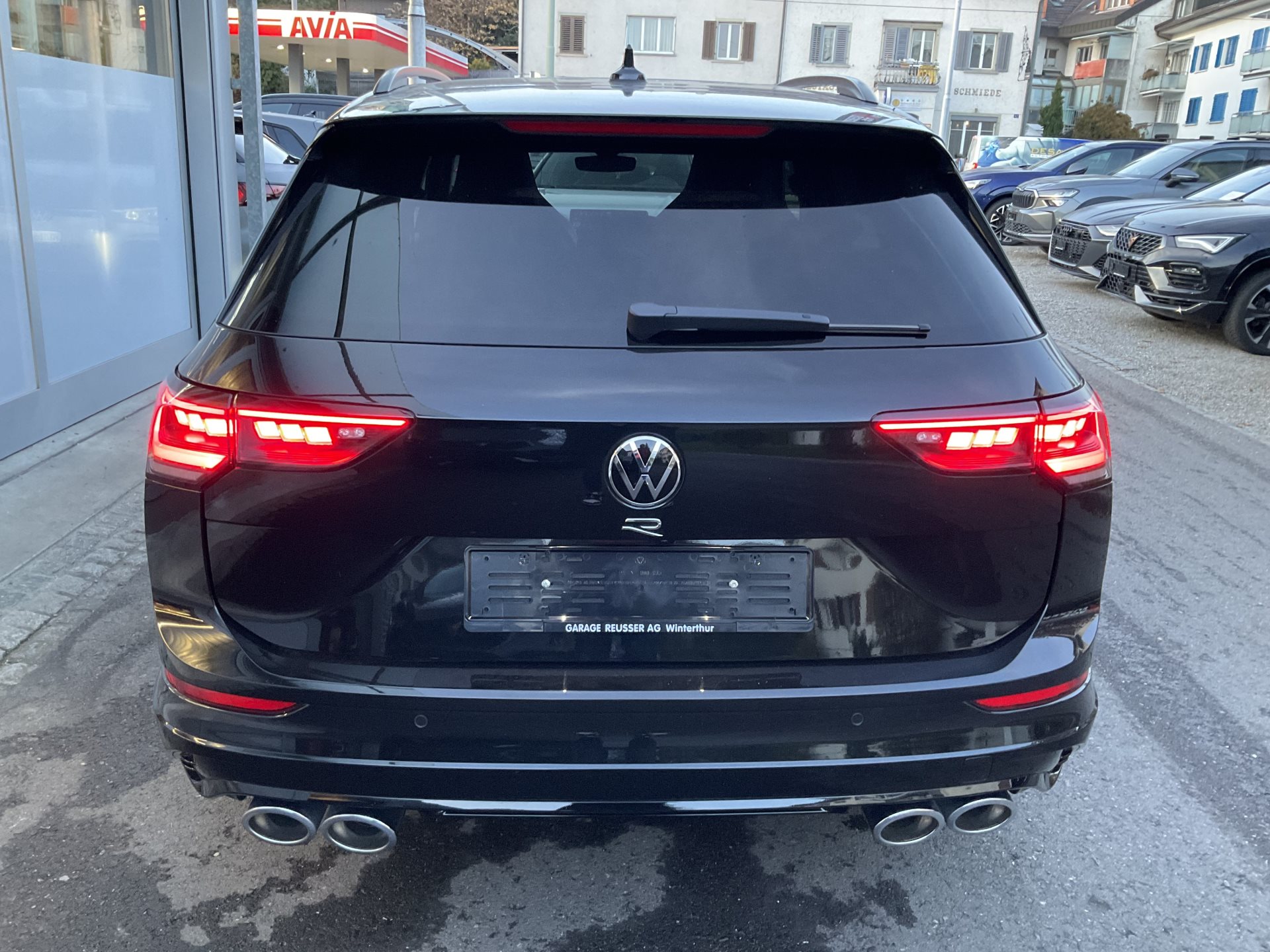 VW Golf Variant R 2.0 TSI 333PS 4 MOTION *** FACELIFT MIT TOPAUSSTATTUNG ***-image-4