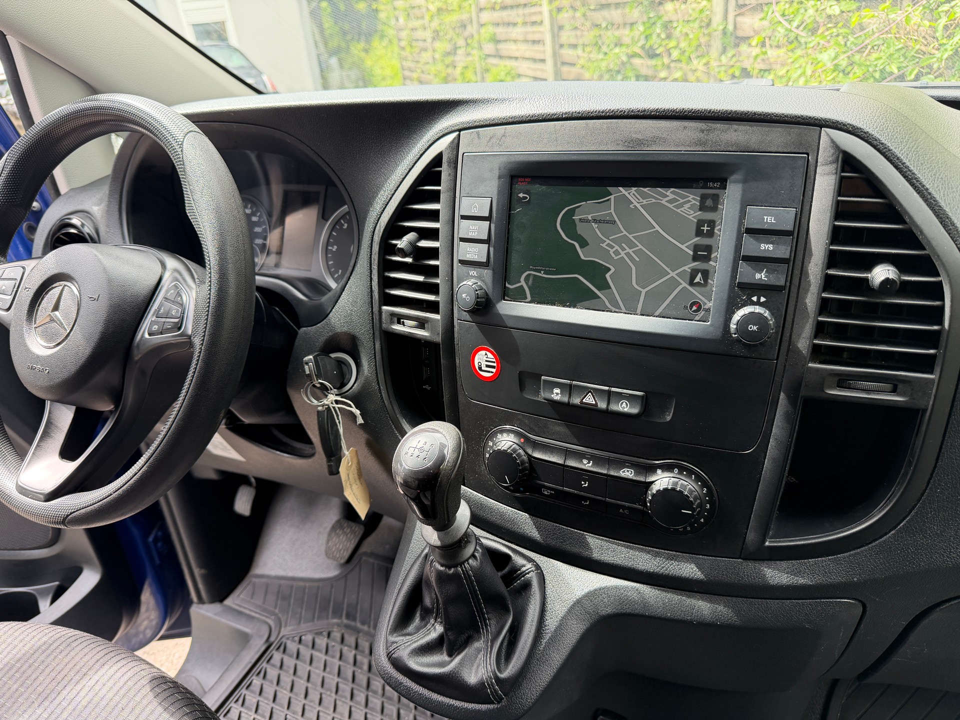 MERCEDES-BENZ Vito 116 CDI Base 3 Sitze-showroom-element-1