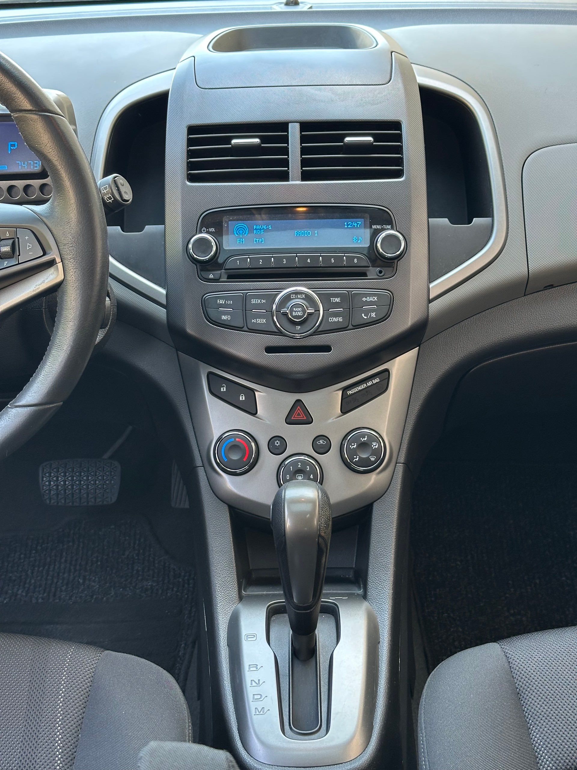 CHEVROLET AVEO 1.4 Automat-image-17