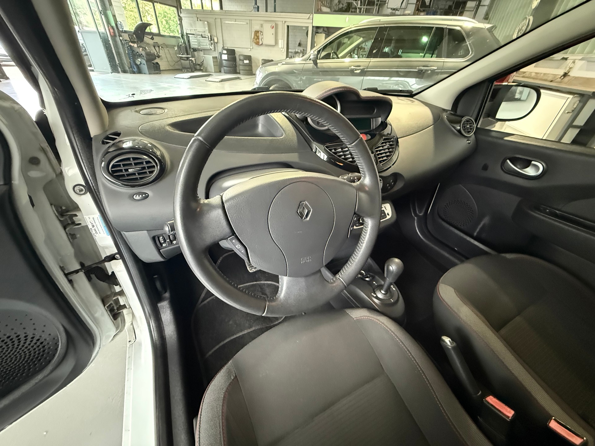 RENAULT Twingo 1.2 16V Dynamique Quickshift-image-8