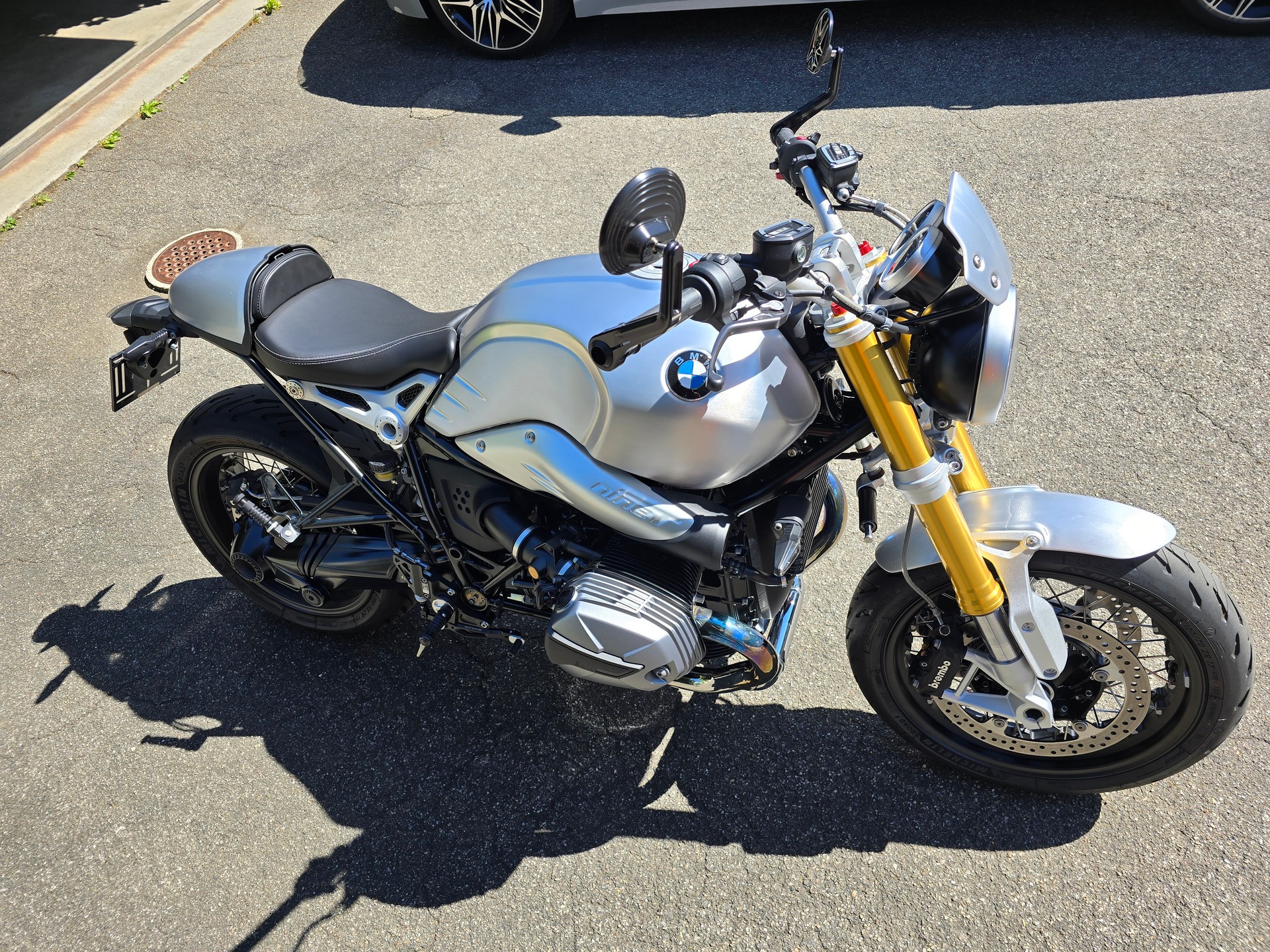 BMW R nineT-image-1