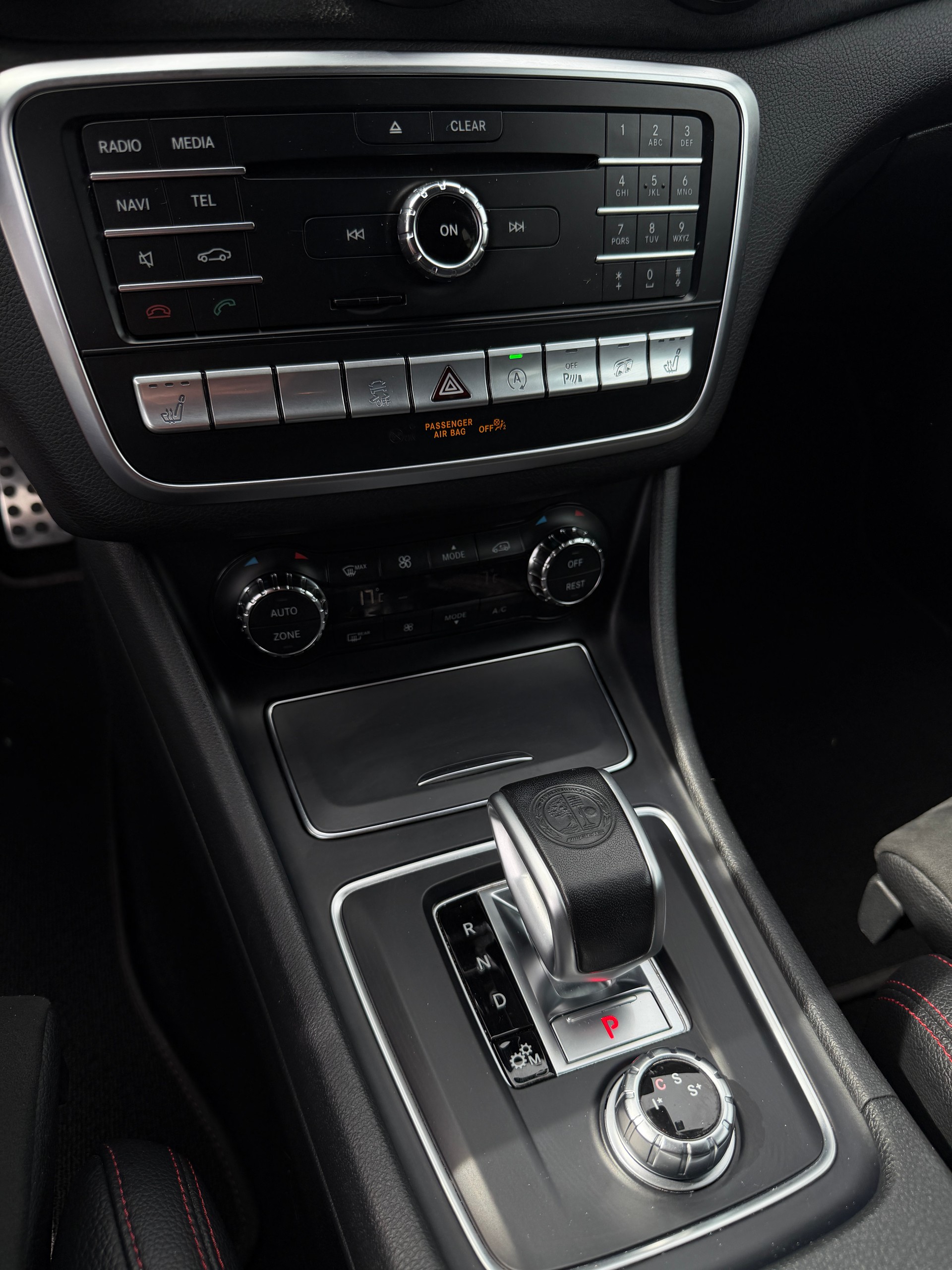 MERCEDES-BENZ GLA 45 AMG 4Matic 7G-DCT-image-14