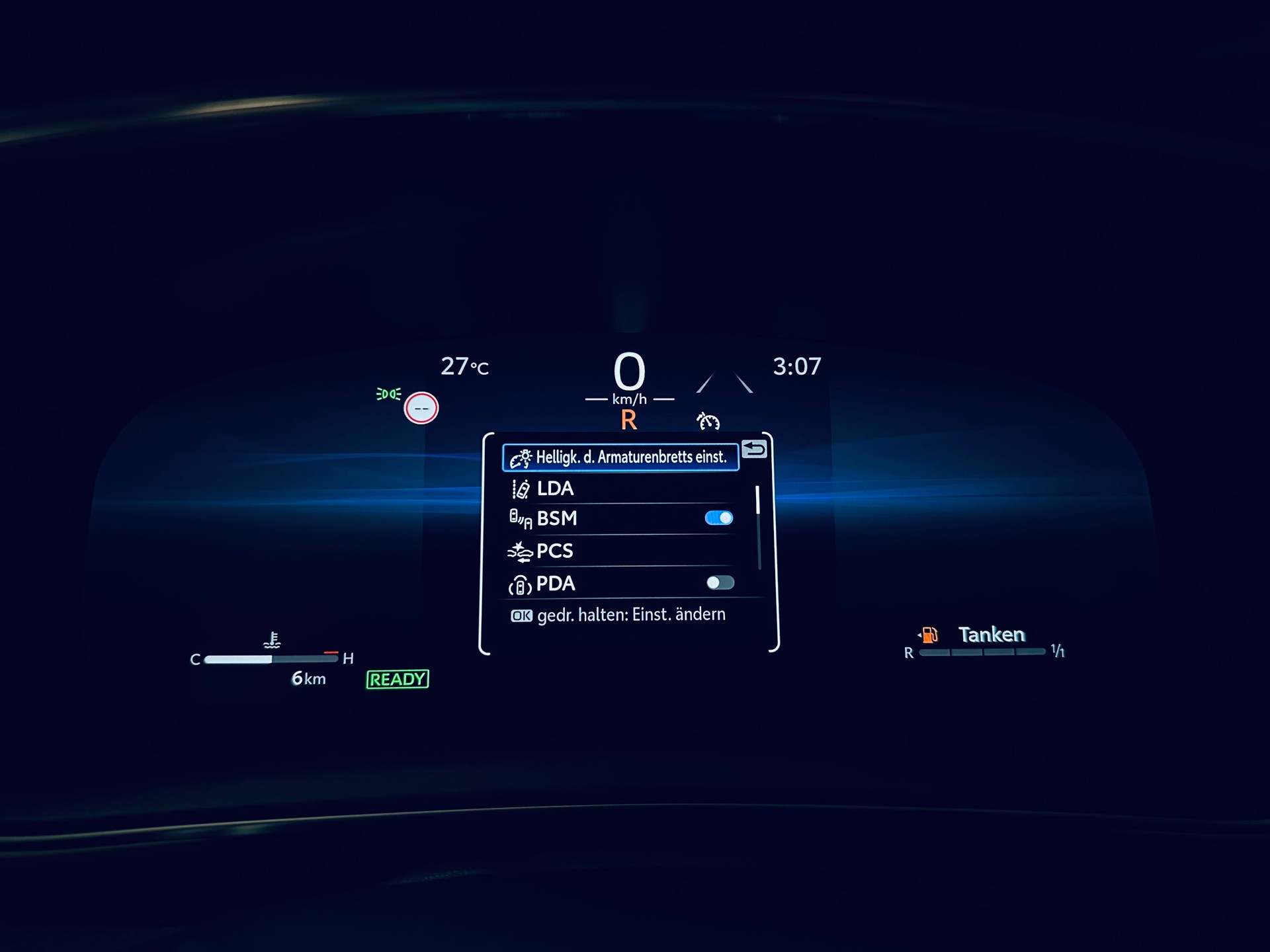TOYOTA Corolla Touring Sports 2.0 HSD GR Sport e-CVT-image-28