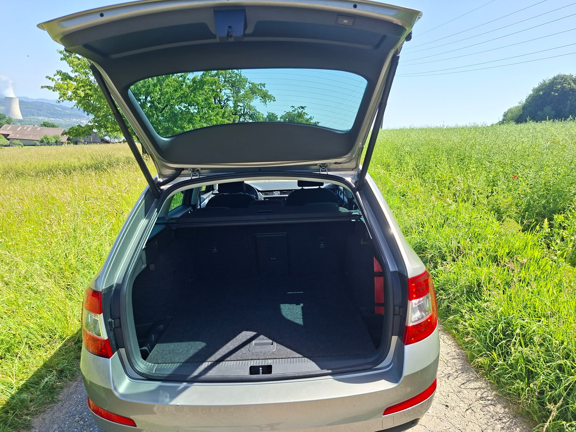 SKODA Octavia Combi 1.8 TSI Style 4x4 DSG-image-14