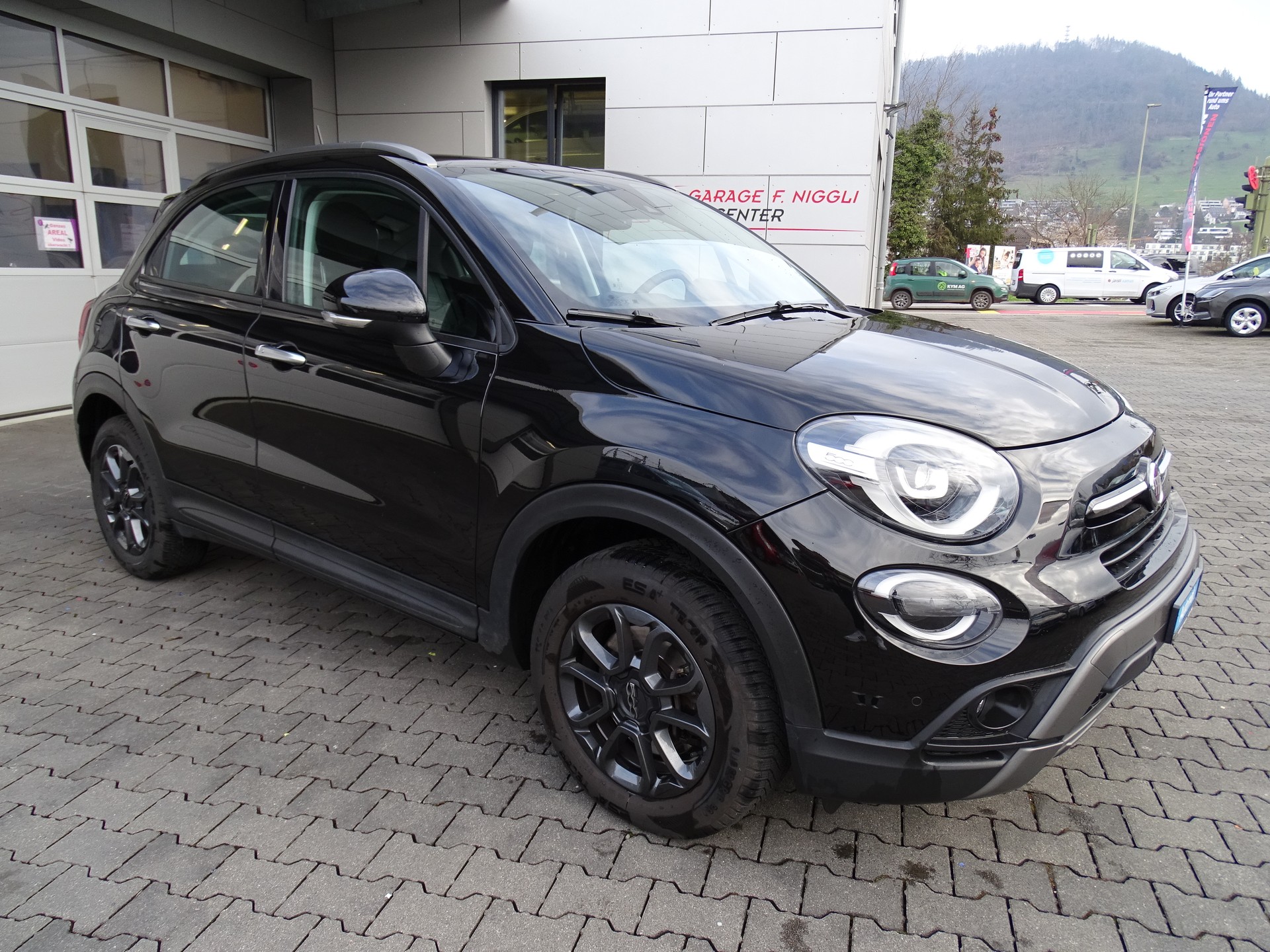 FIAT 500X 1.3 TB GSE Cross-showroom-element-1
