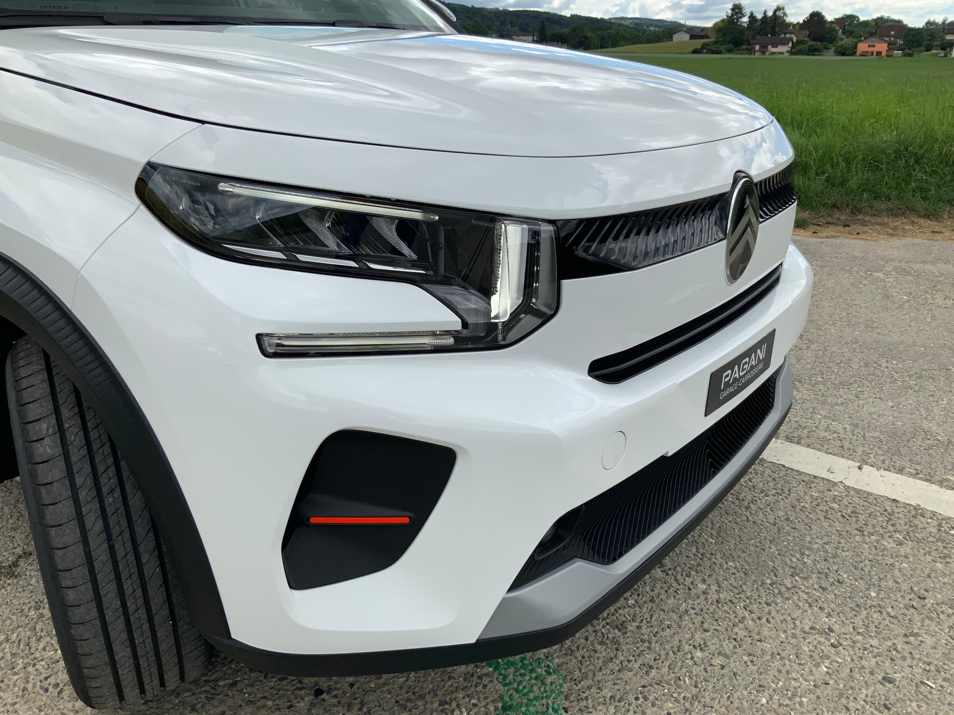 CITROEN e-C3 long range Edition Tricolore-showroom-element-2