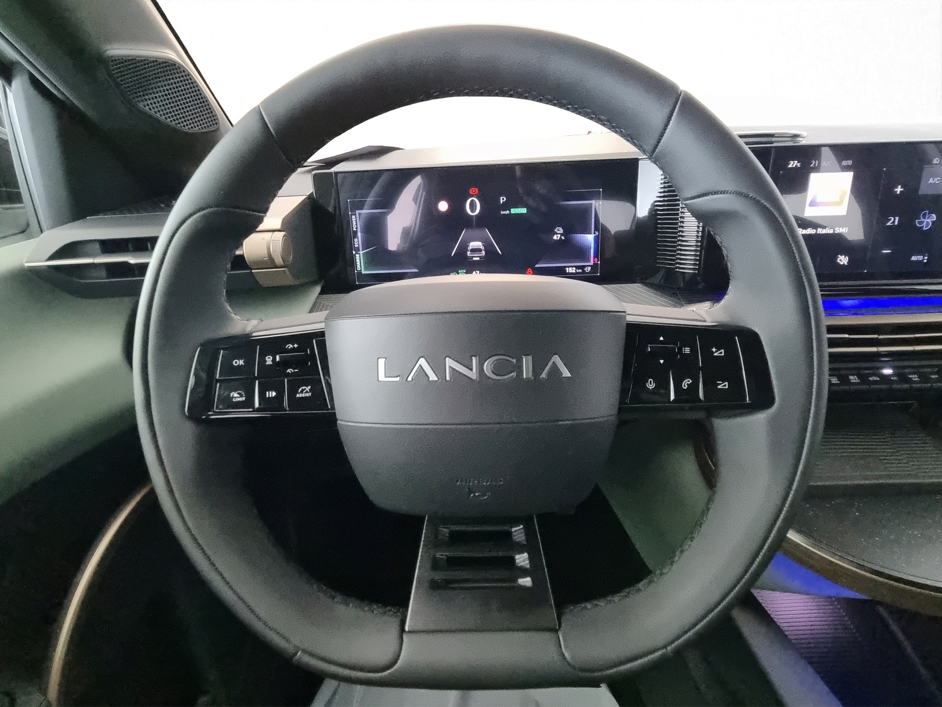 LANCIA Ypsilon Elektro 156-image-8
