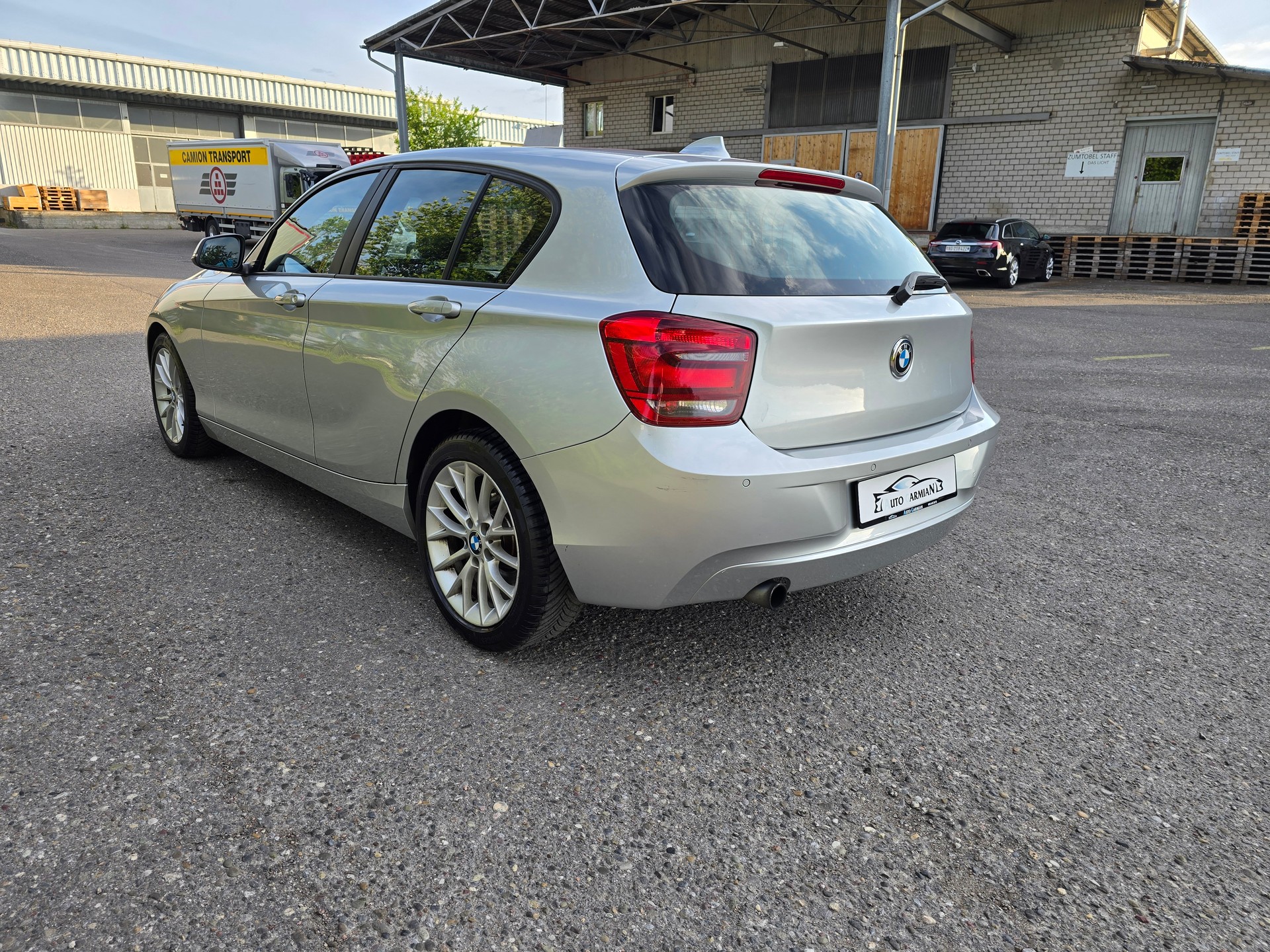 BMW 116i Urban Line-image-4