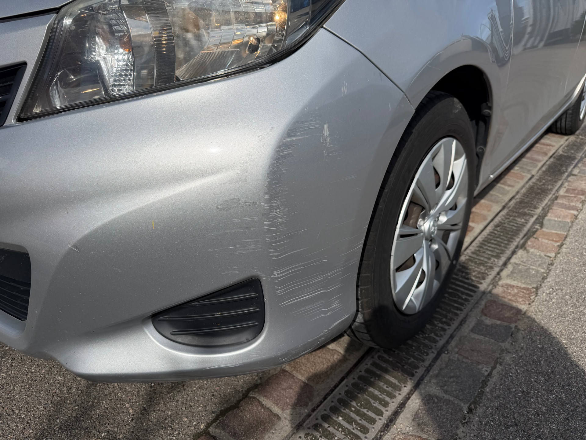 TOYOTA Yaris 1.33 Luna-image-11