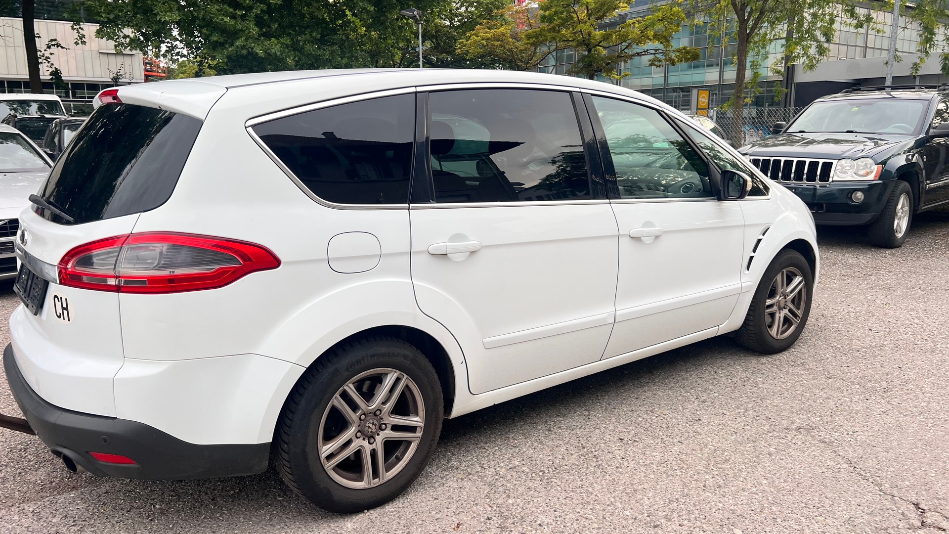 FORD S-Max 2.0 SCTi TitaniumS PowerShift-image-2