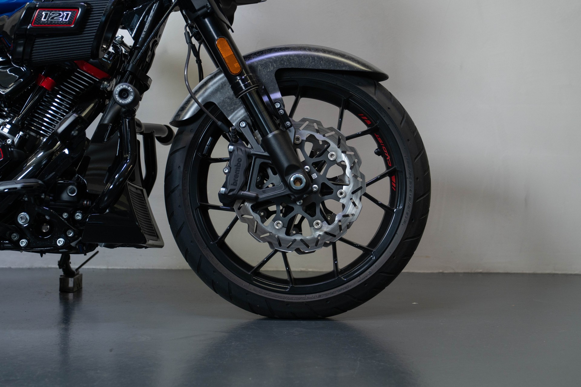 HARLEY-DAVIDSON FLHXSE Street Glide CVO 121-image-4