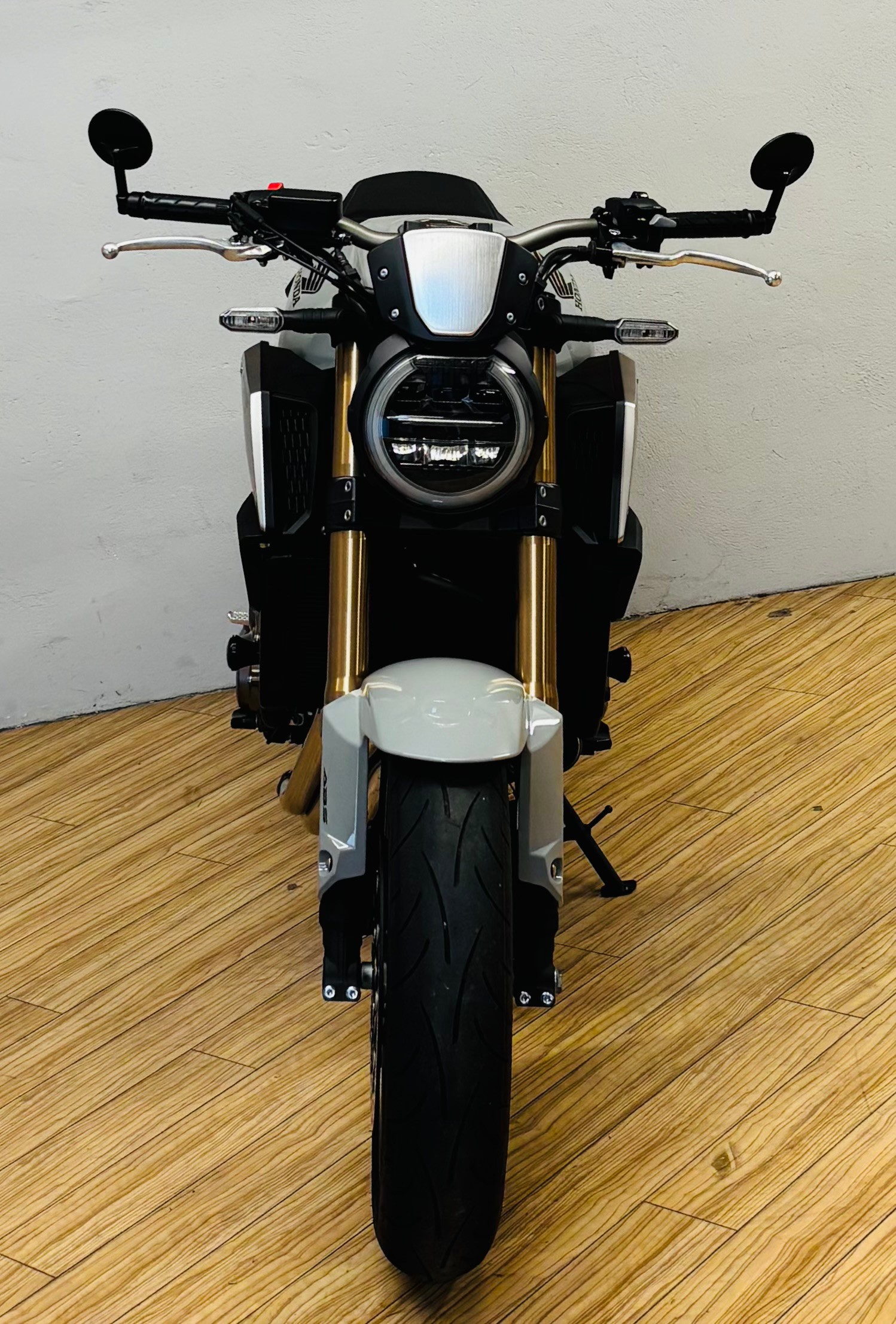 HONDA CB 650 R-image-7