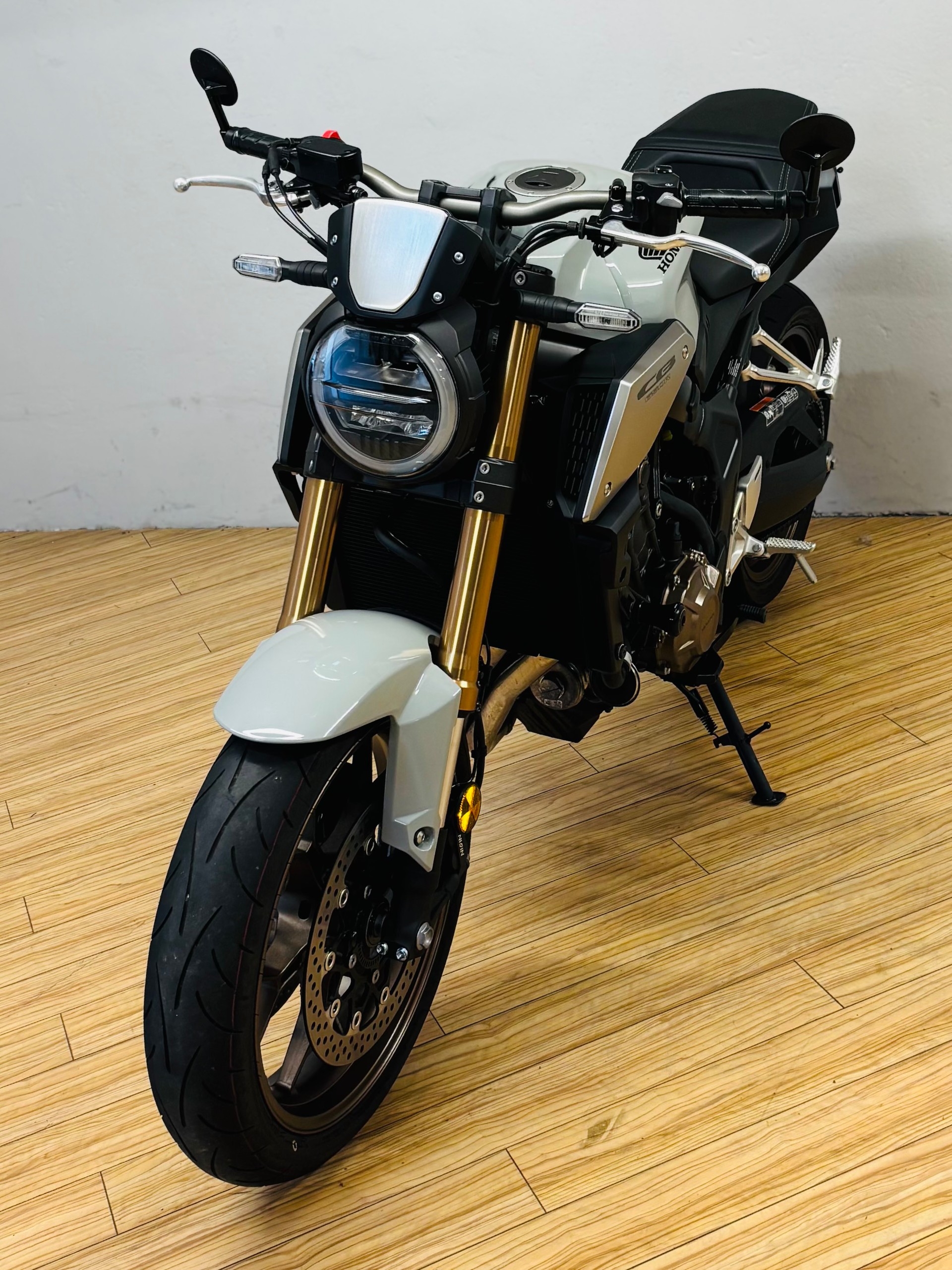 HONDA CB 650 R-image-6