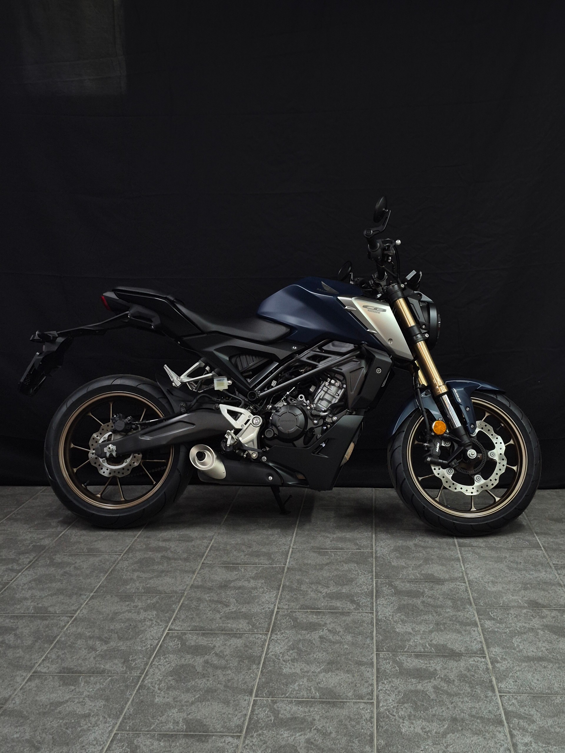 HONDA CB 125 R-image-6