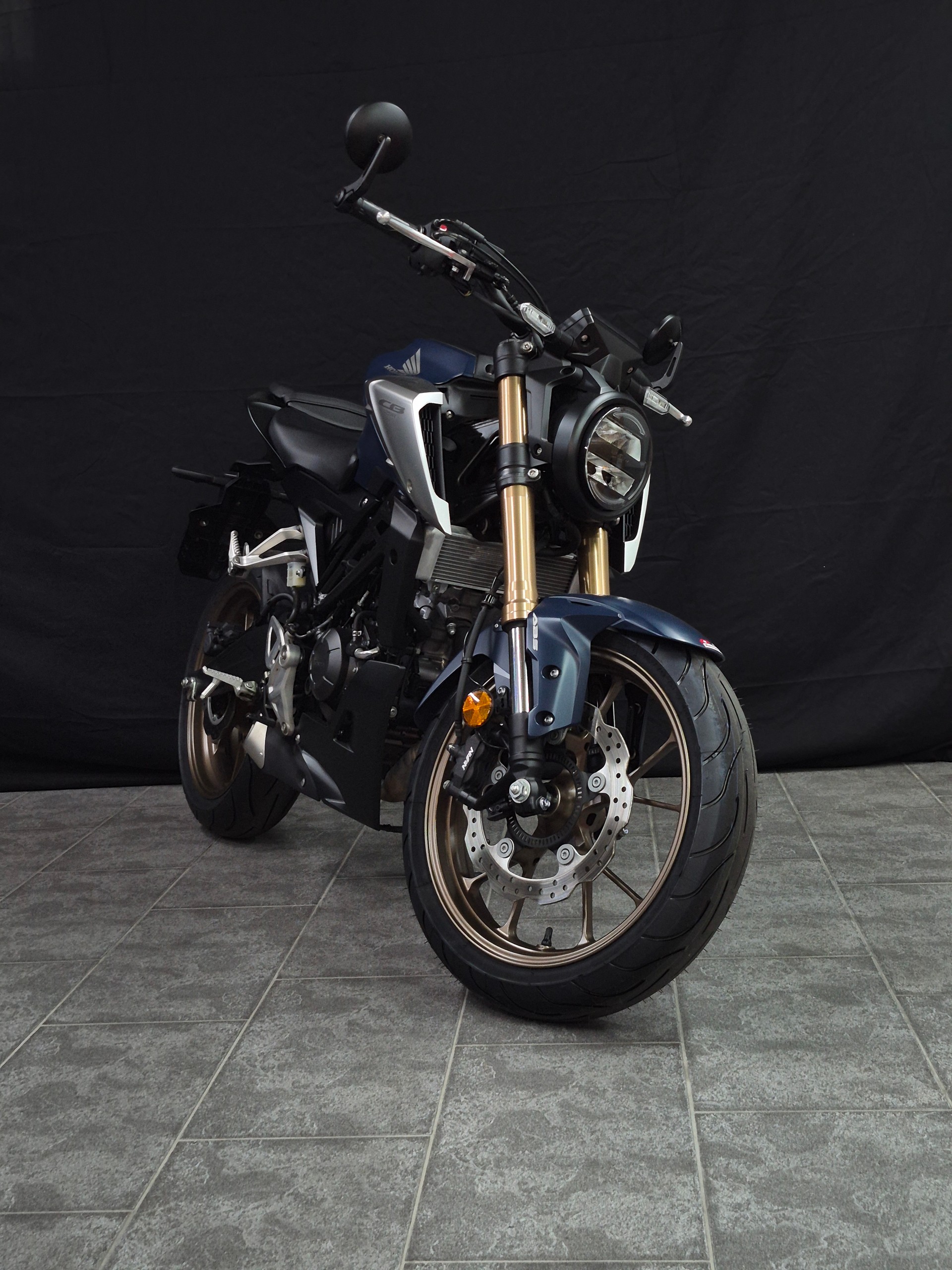 HONDA CB 125 R-image-2
