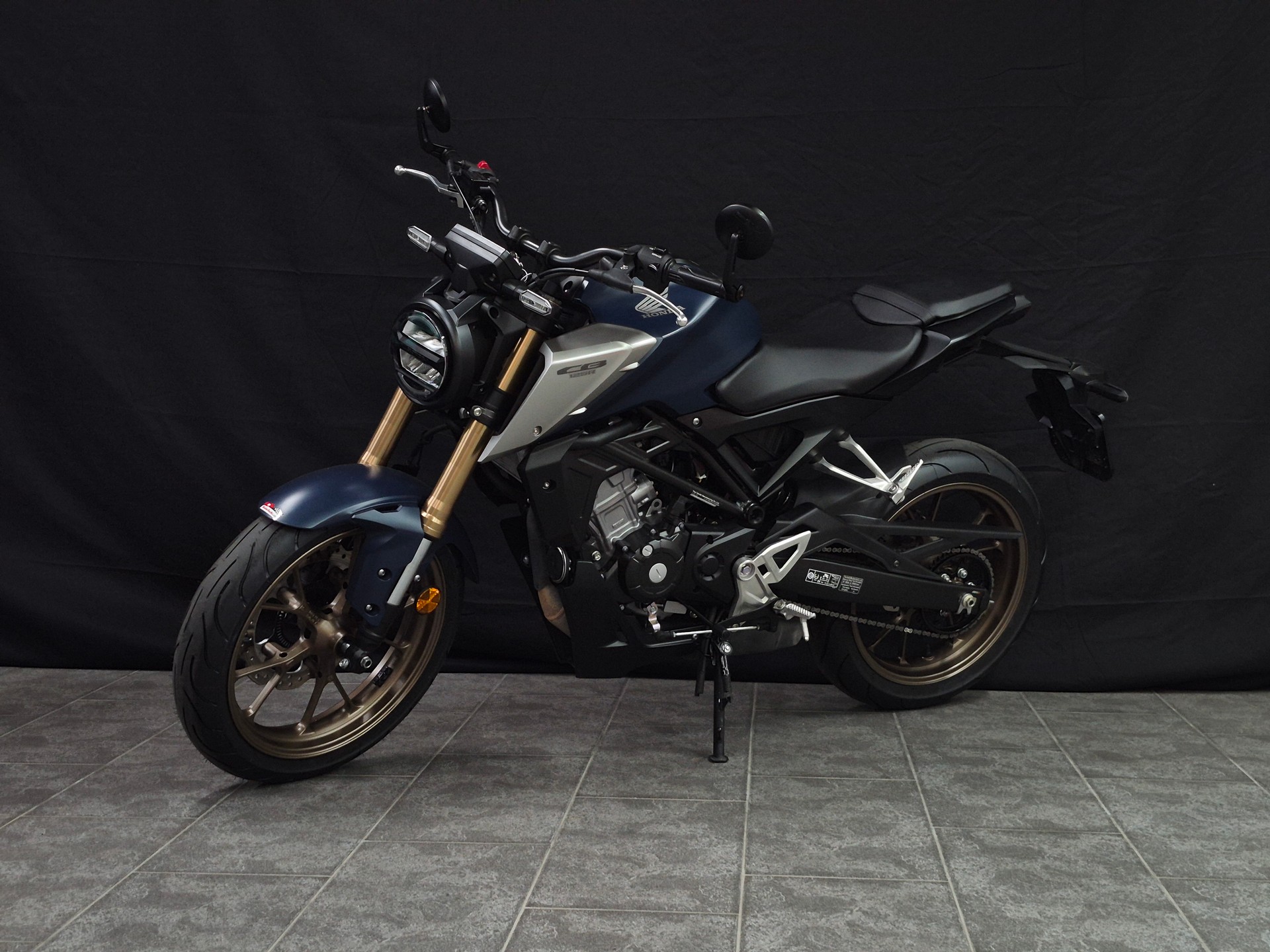 HONDA CB 125 R-image-9
