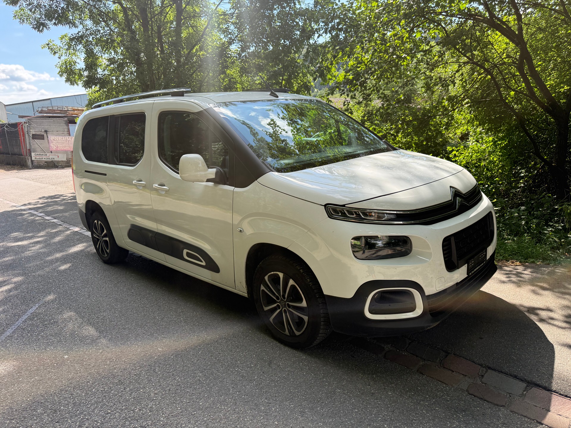 CITROEN Berlingo XL 1.2i PureTech Feel Pack EAT8-showroom-element-2