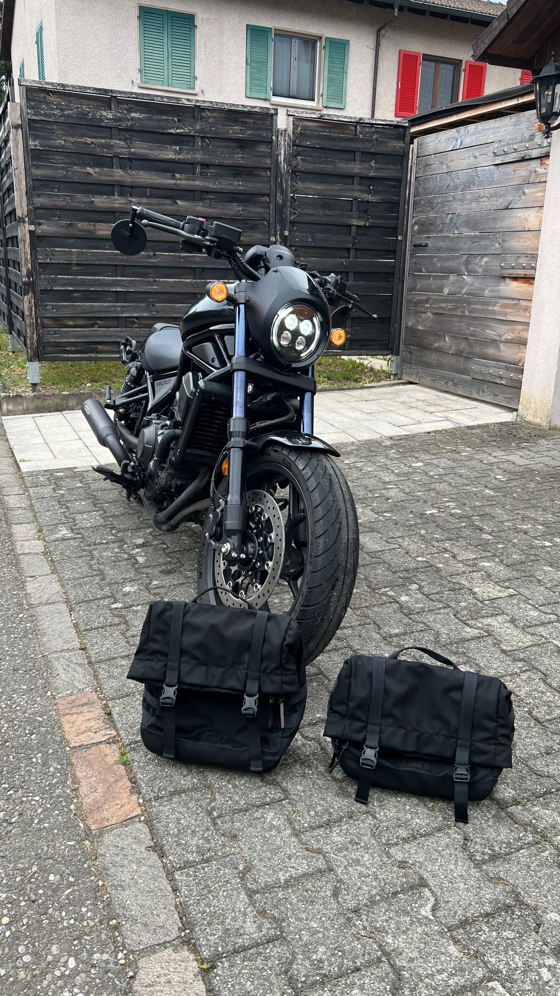 HONDA CMX 1100 Rebel-image-3