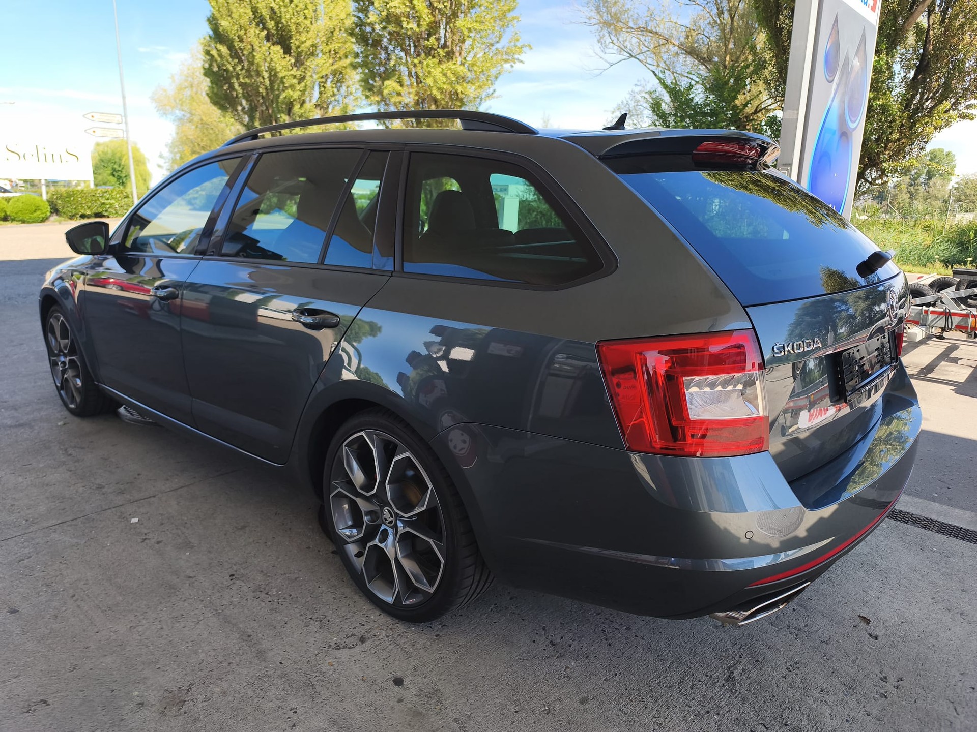 SKODA Octavia Combi 2.0 TSI RS DSG-showroom-element-2