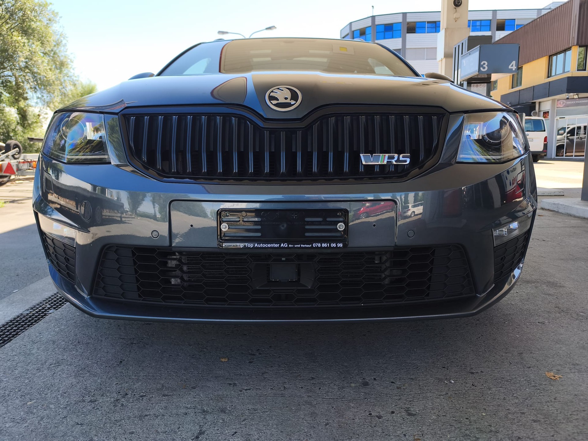 SKODA Octavia Combi 2.0 TSI RS DSG-image-5