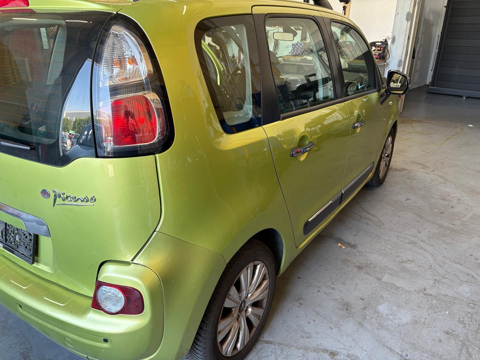 CITROEN C3 Picasso 1.6i 16V Séduction-image-9