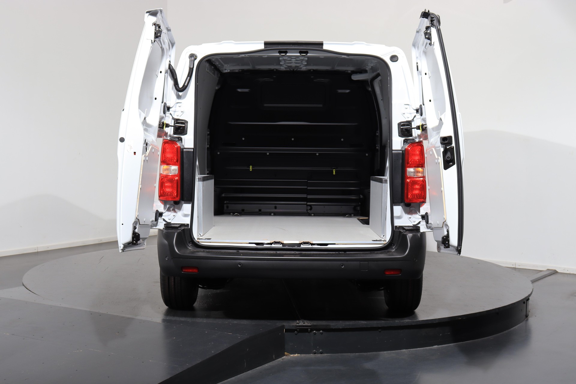 CITROEN Jumpy Kaw. M 2.0 BlueHDi 145 S/S-showroom-element-3