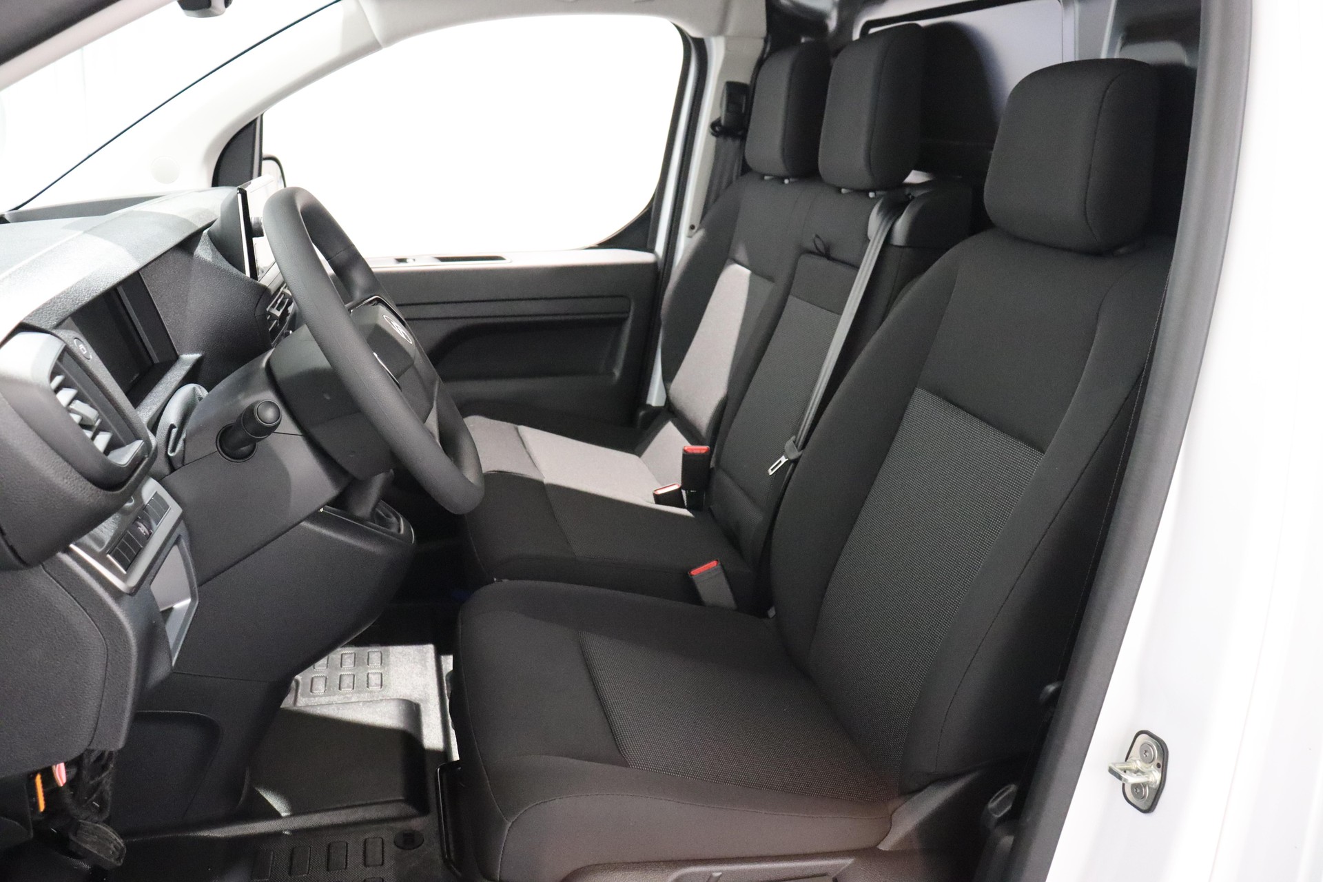 CITROEN Jumpy Kaw. M 2.0 BlueHDi 145 S/S-image-4