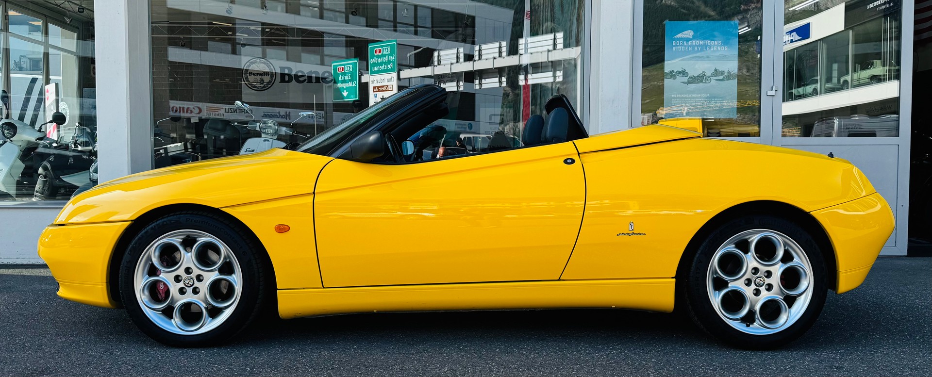 ALFA ROMEO Spider 3.0 V6 24V Serie Limitata-showroom-element-2