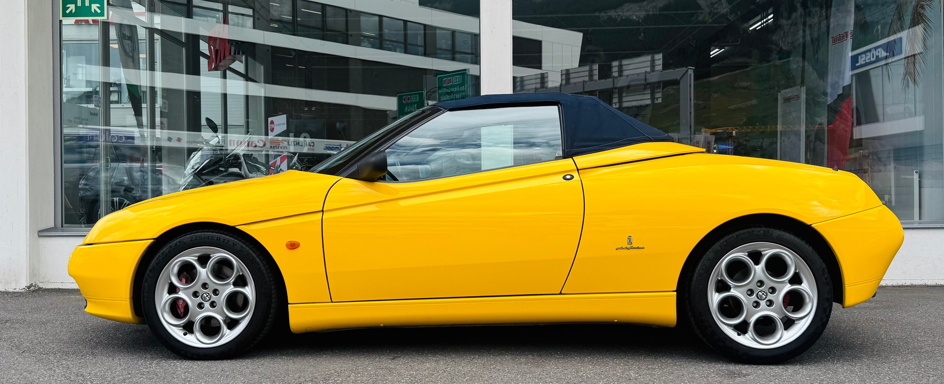 ALFA ROMEO Spider 3.0 V6 24V Serie Limitata-showroom-element-3