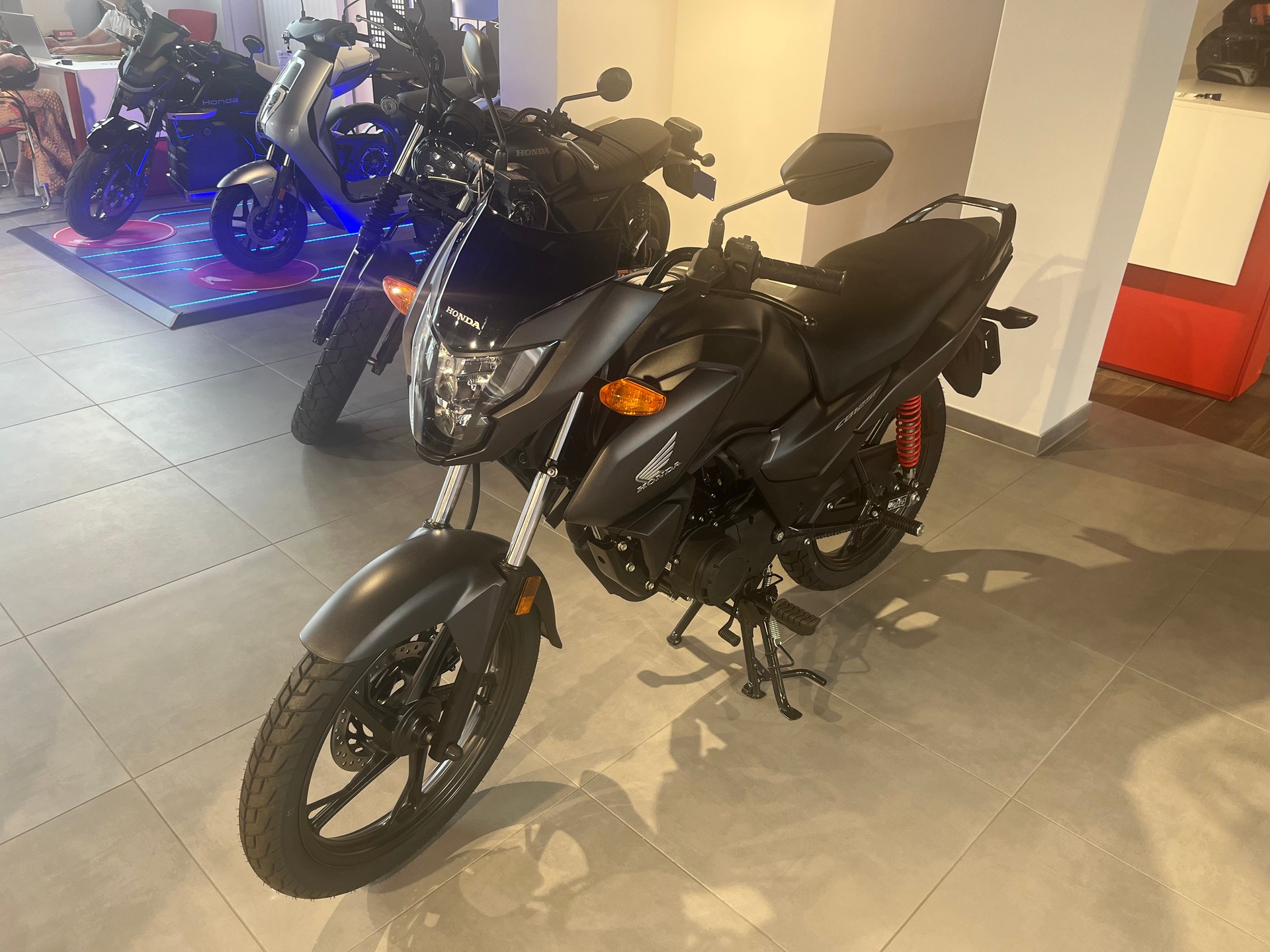 HONDA CB 125 F-image-0