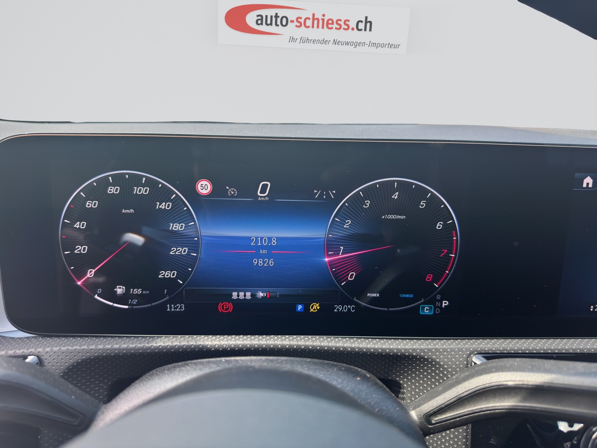 MERCEDES-BENZ A 200 7G-DCT AMG Line Night-image-11