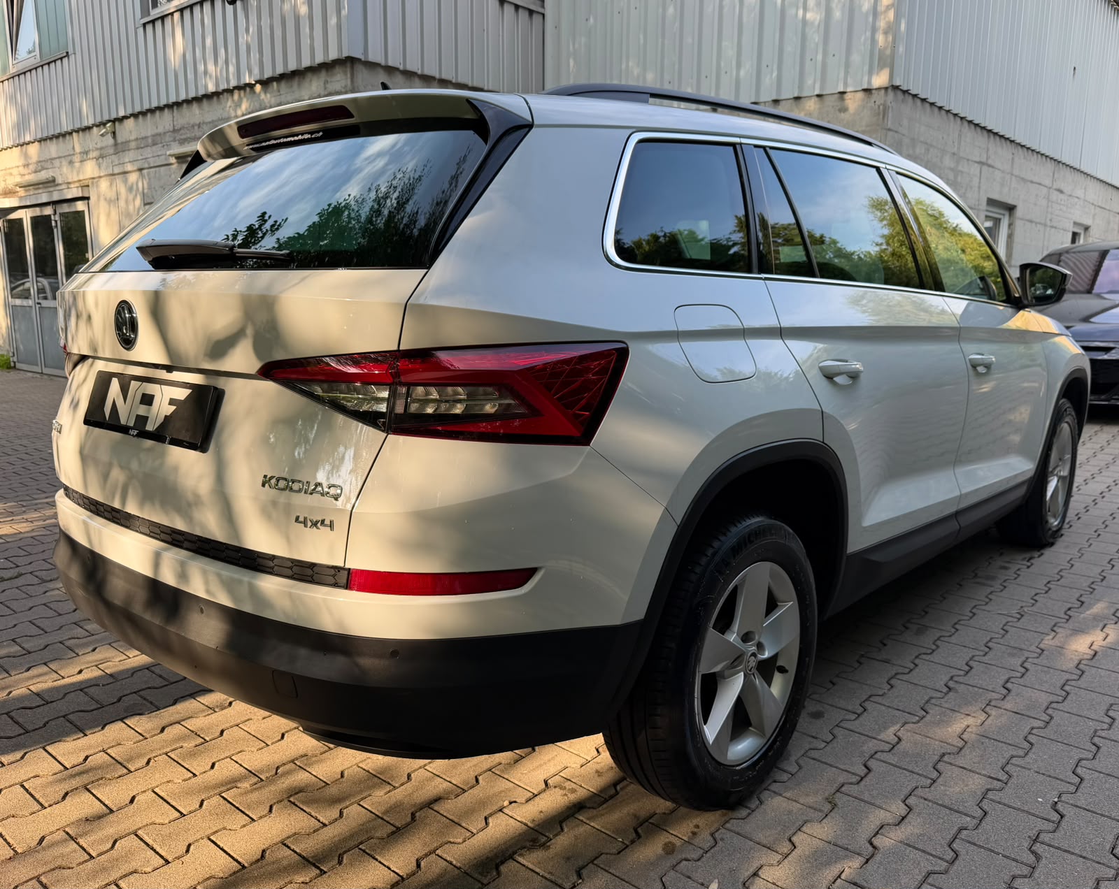 SKODA Kodiaq 2.0 TDI CR Ambition 4x4 DSG-image-4