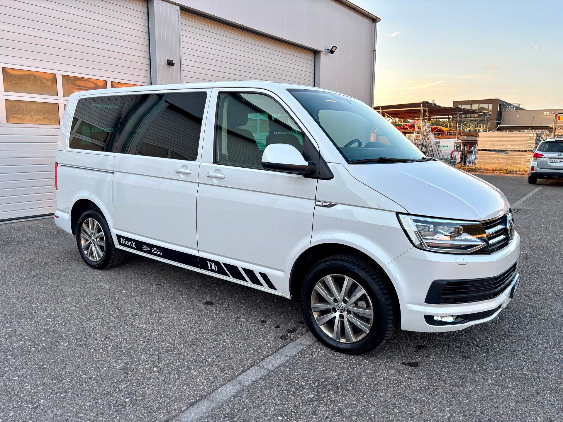 VW T6 Caravelle 2.0 Bi-TDI Comfortline 4Motion DSG-showroom-element-2