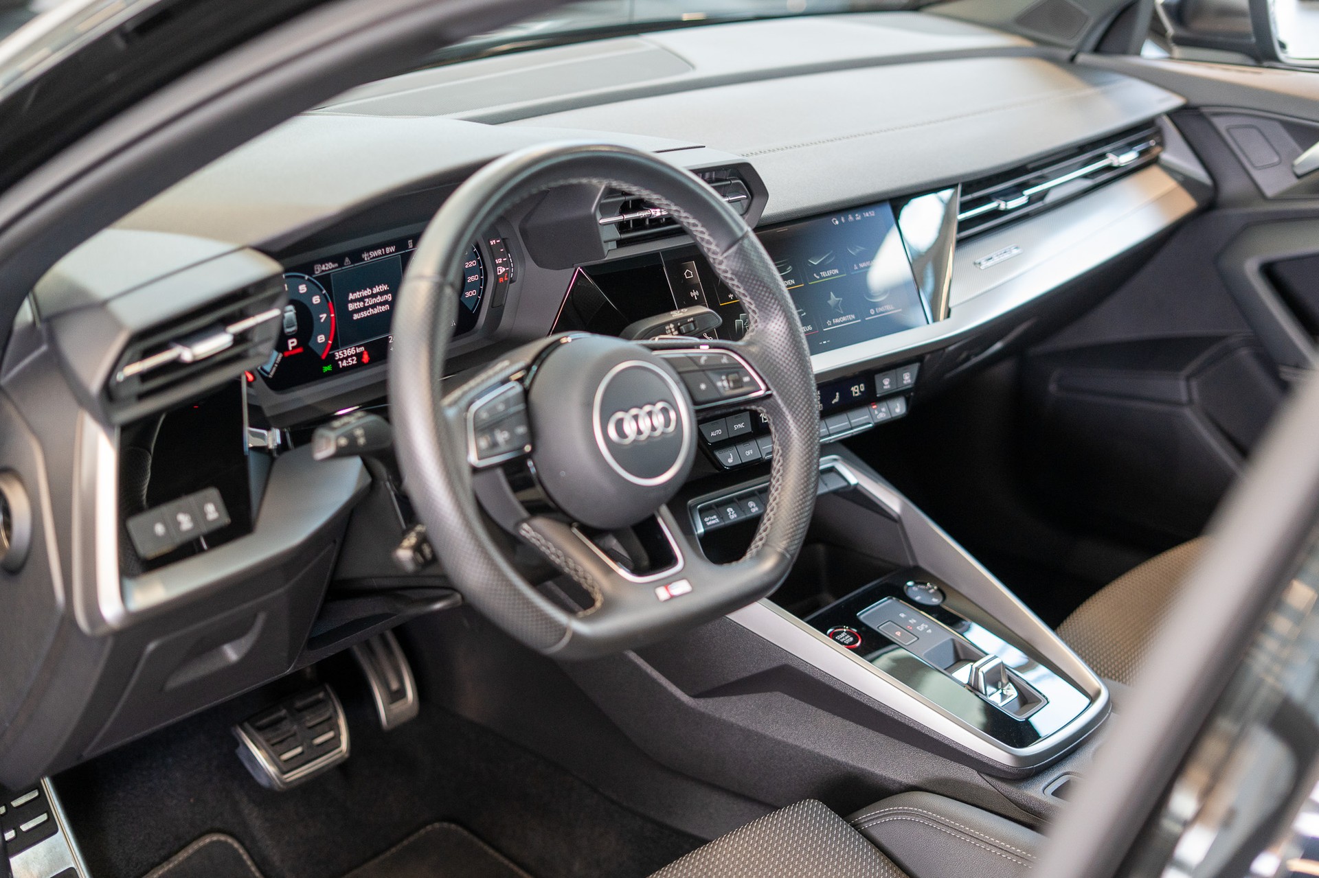 AUDI S3 Limousine 2.0 TFSI quattro S-Tronic / Virtual Cockpit / Abstand-tempomat / Sitzheizung-image-10