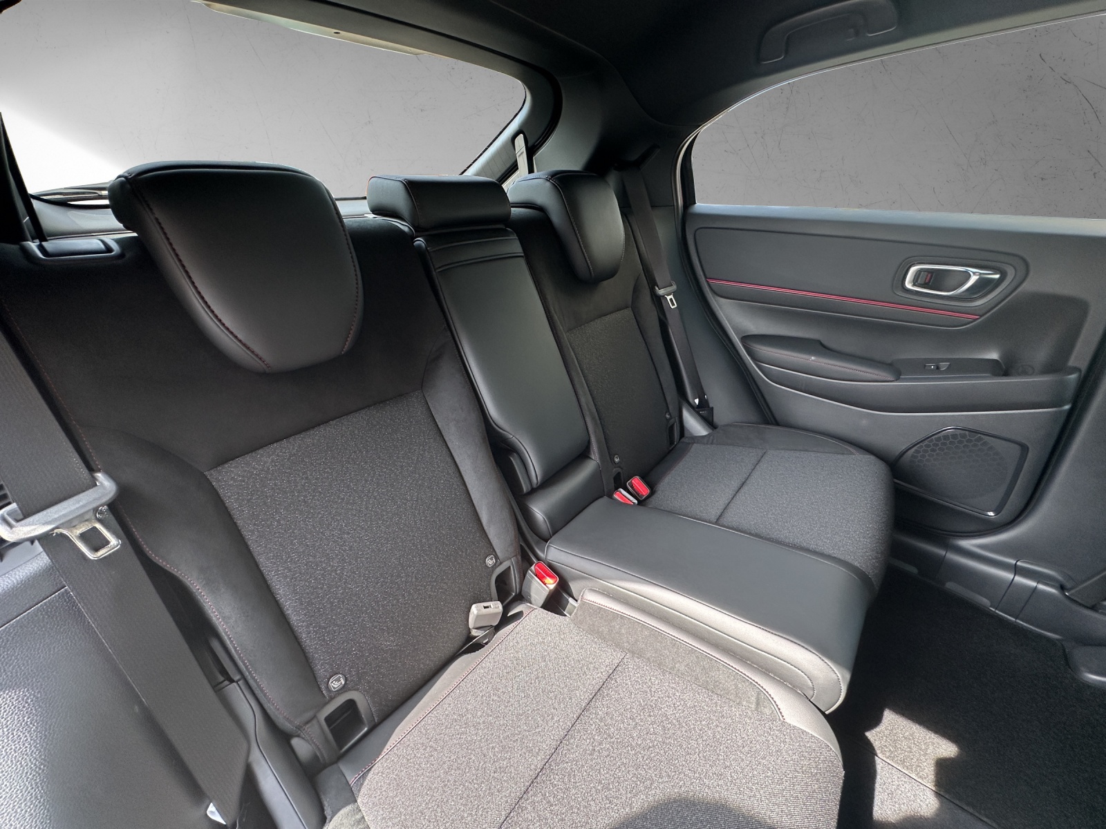 HONDA HR-V 1.5i-MMD Advance Sport CVT-image-12