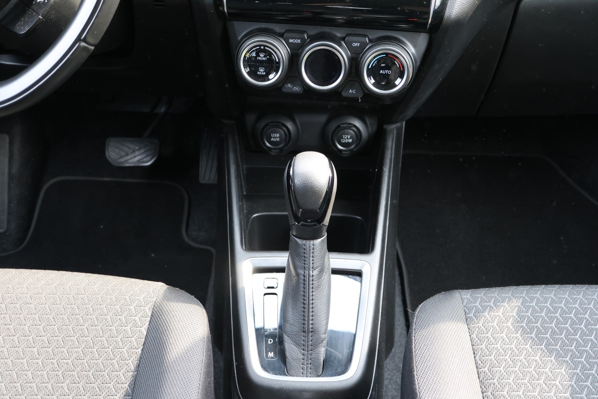 SUZUKI Swift 1.2 Generation Top Hybrid-image-9