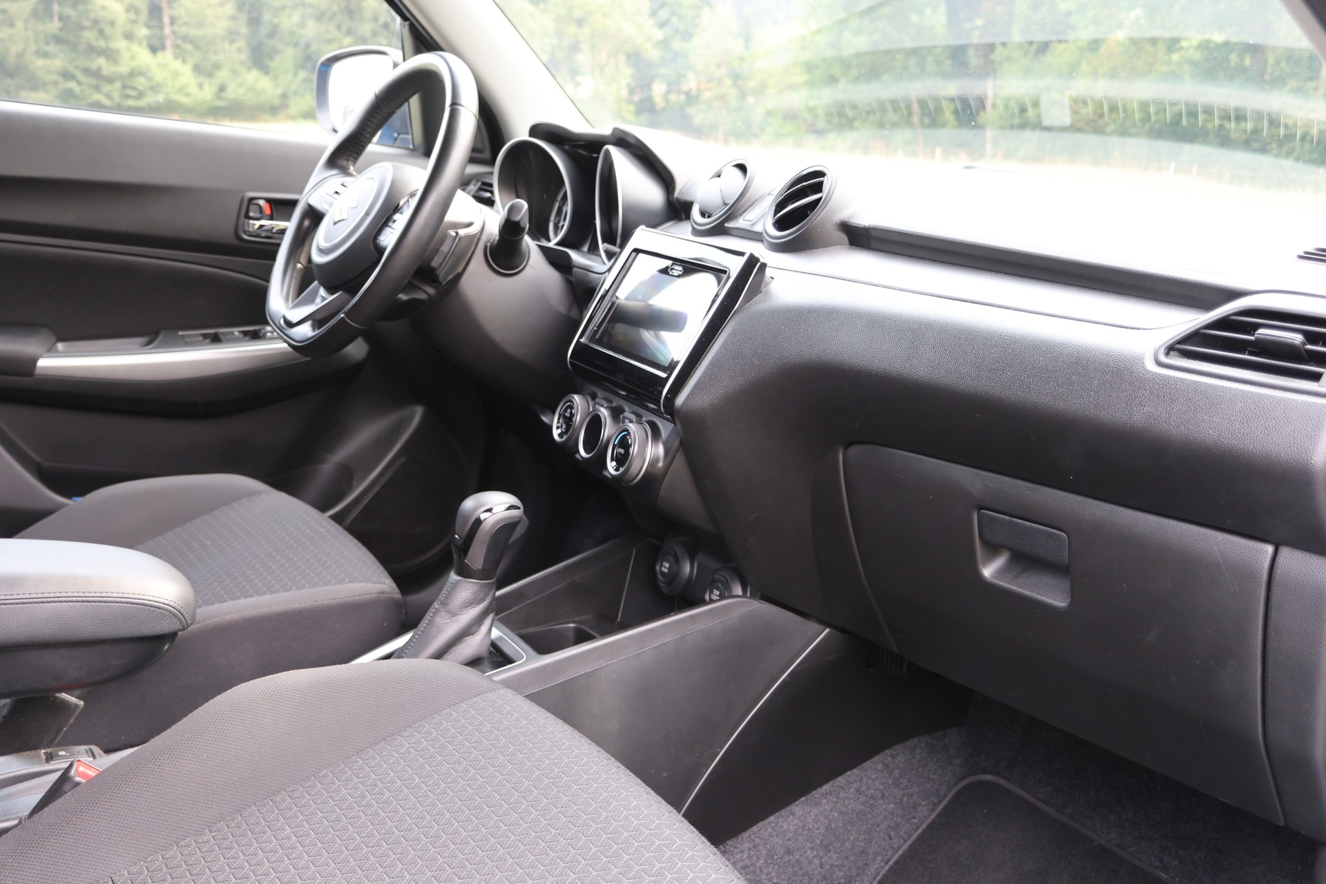 SUZUKI Swift 1.2 Generation Top Hybrid-image-11