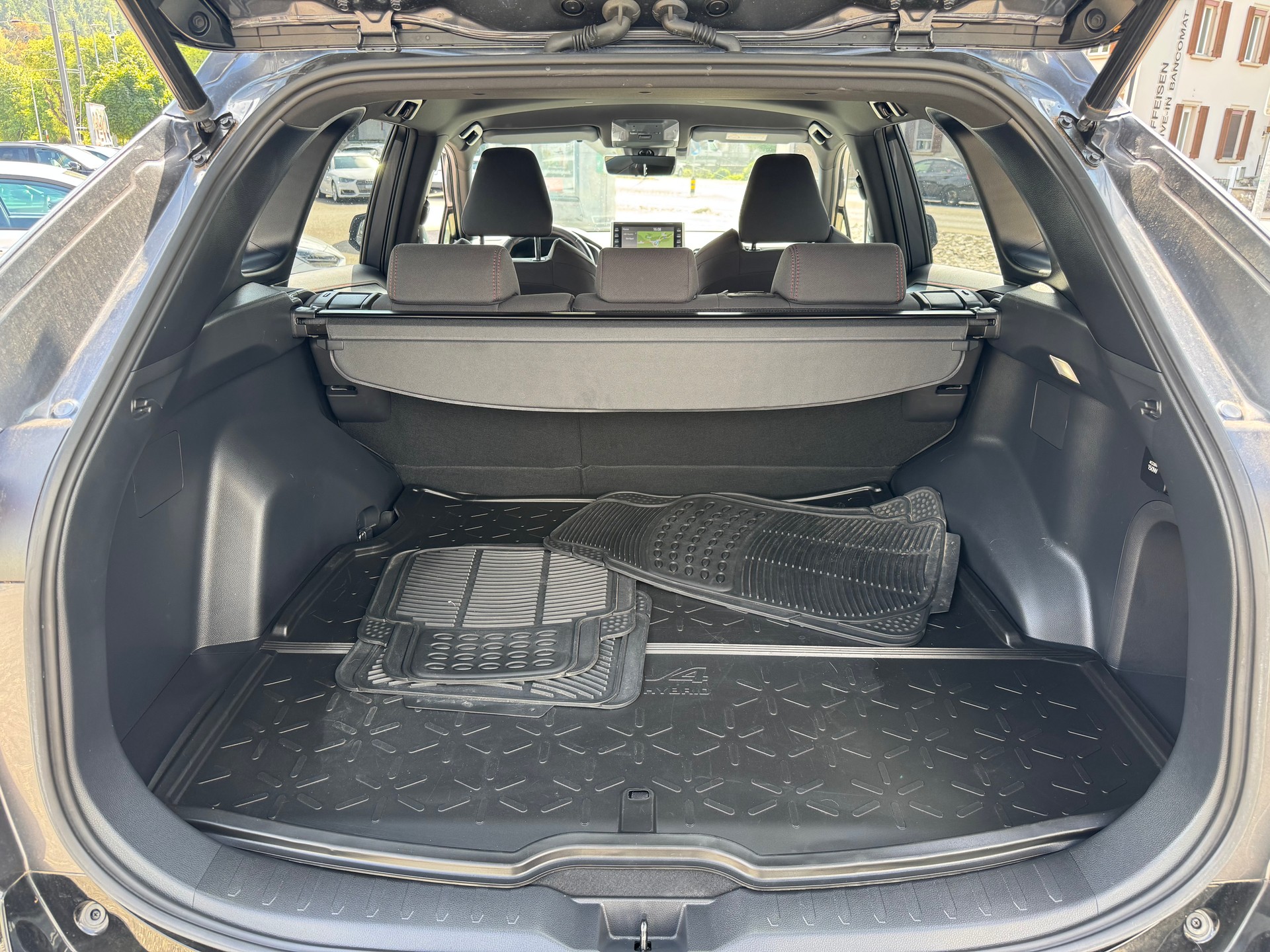 TOYOTA RAV-4 2.5 PHEV Trend e-CVT 4WD-image-15