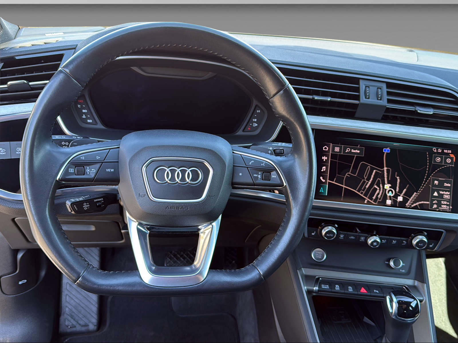 AUDI Q3 Sportback 2.0 45 TFSI S line quattro S-Tronic-image-16