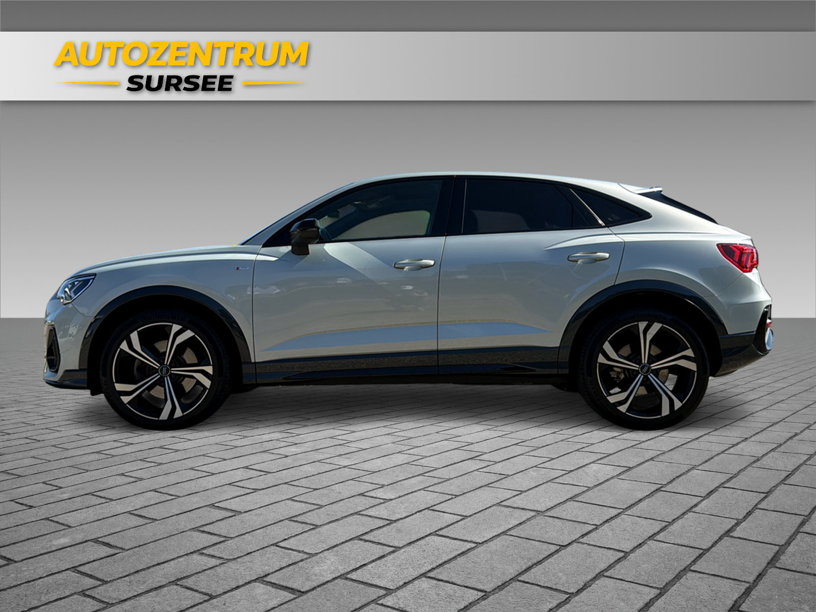 AUDI Q3 Sportback 2.0 45 TFSI S line quattro S-Tronic-showroom-element-2