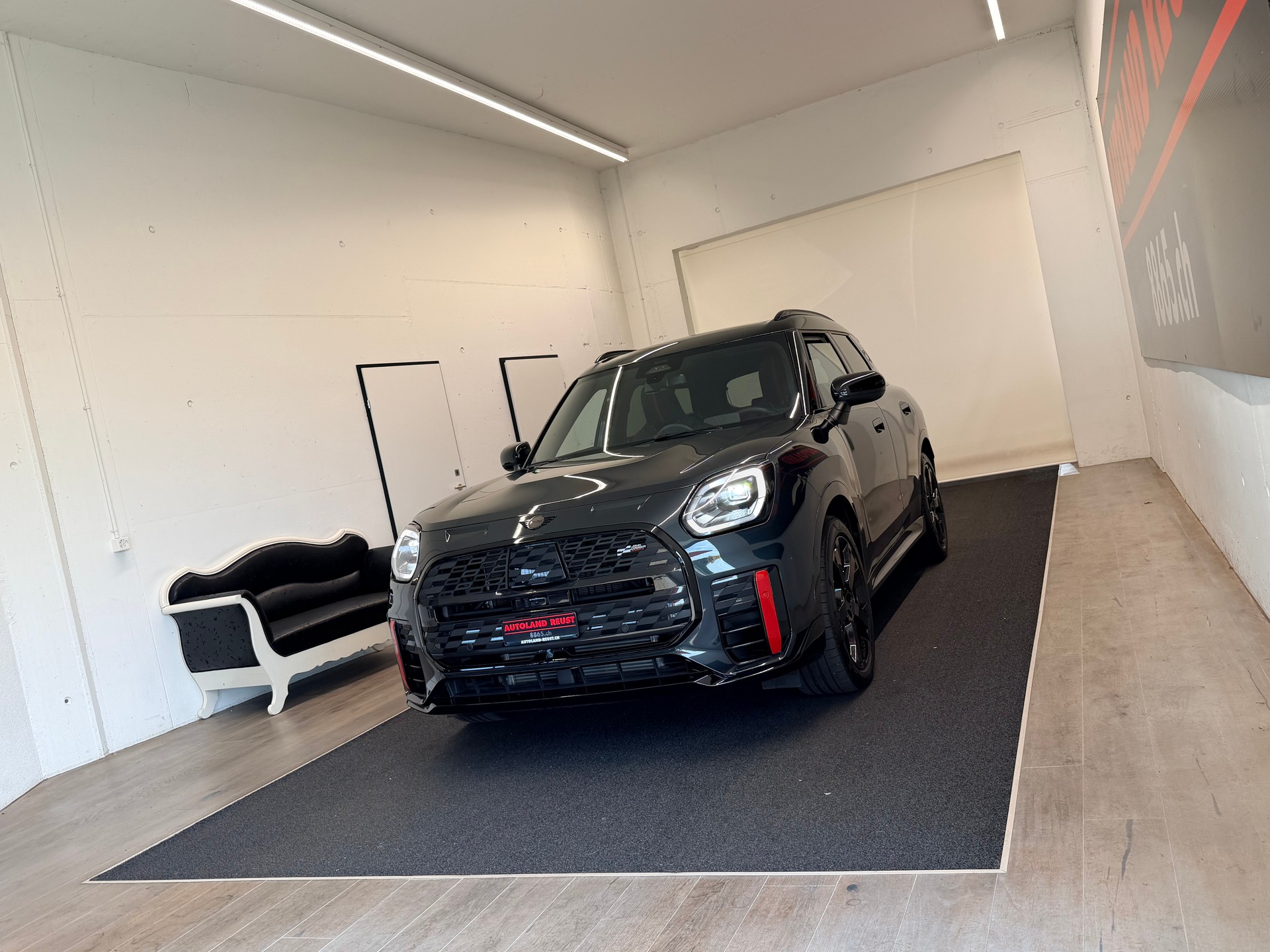 MINI Countryman John Cooper Works ALL4 Steptronic-showroom-element-2