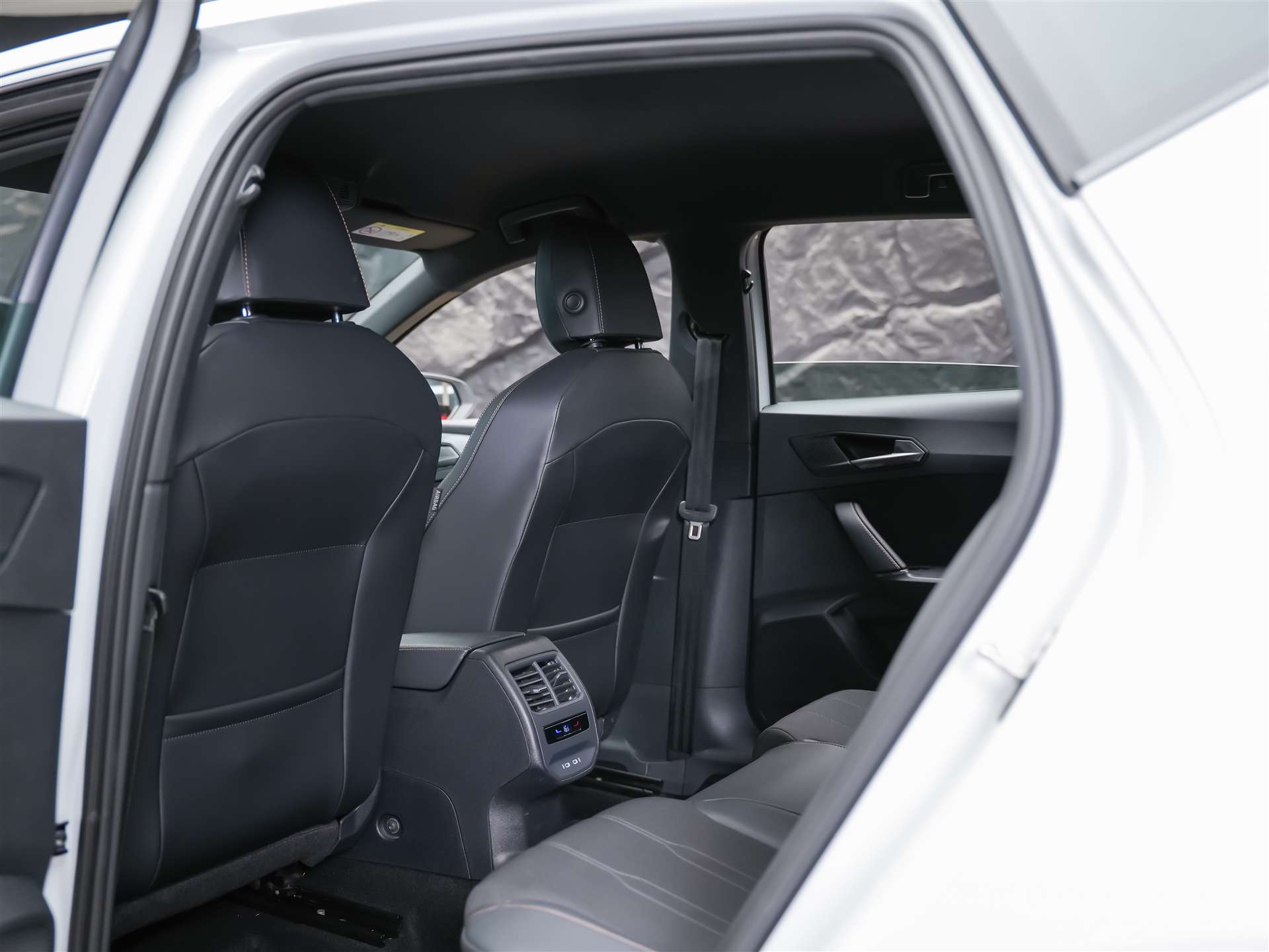 CUPRA LEON 2.0 TDI DSG *NEUES MODELL*Werksgarantie*Lenkradheizung*Assistenten*-image-11