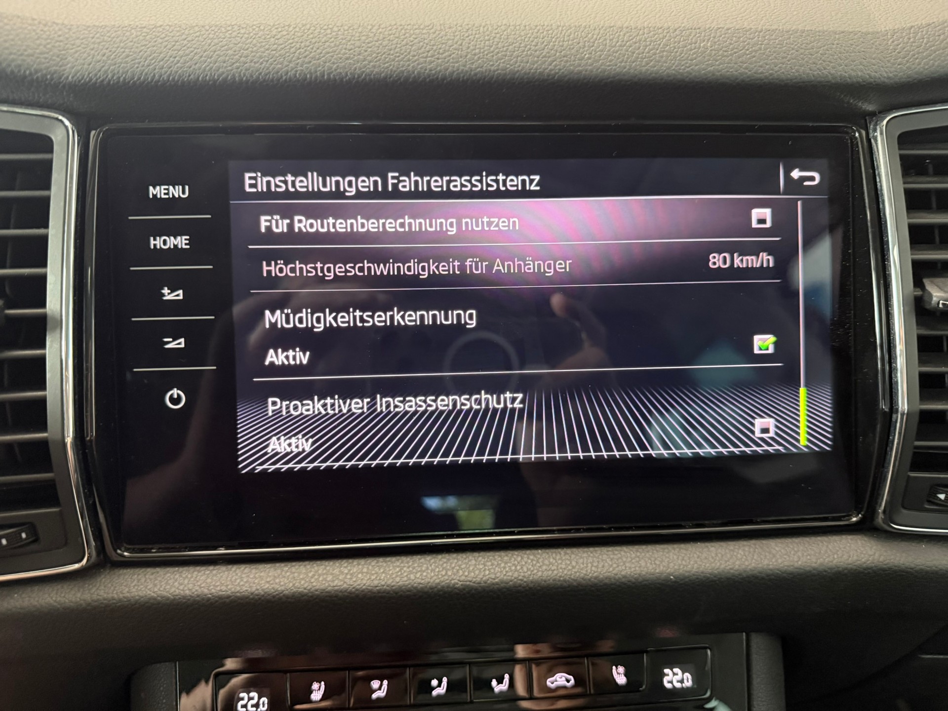 SKODA Kodiaq 2.0 TDI CR Style 4x4 DSG, 7-Sitzer, 8-fach bereift-image-17