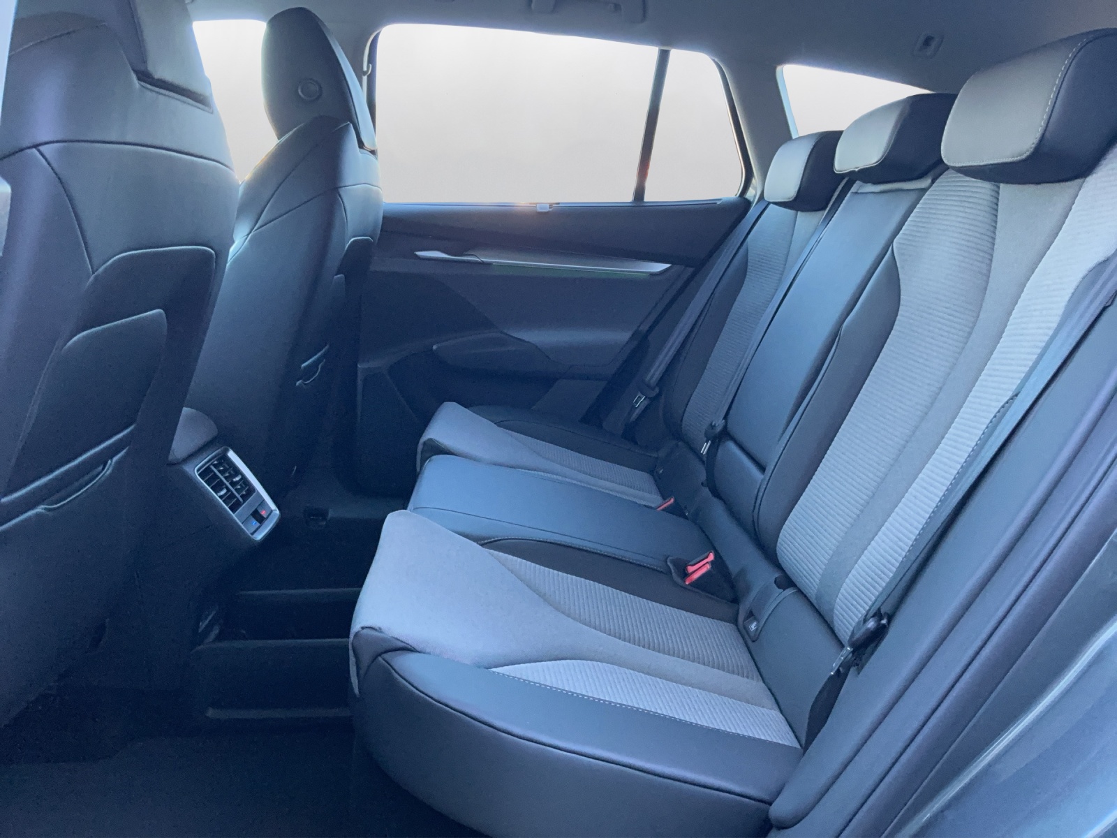SKODA Enyaq 85 Dynamic-image-10