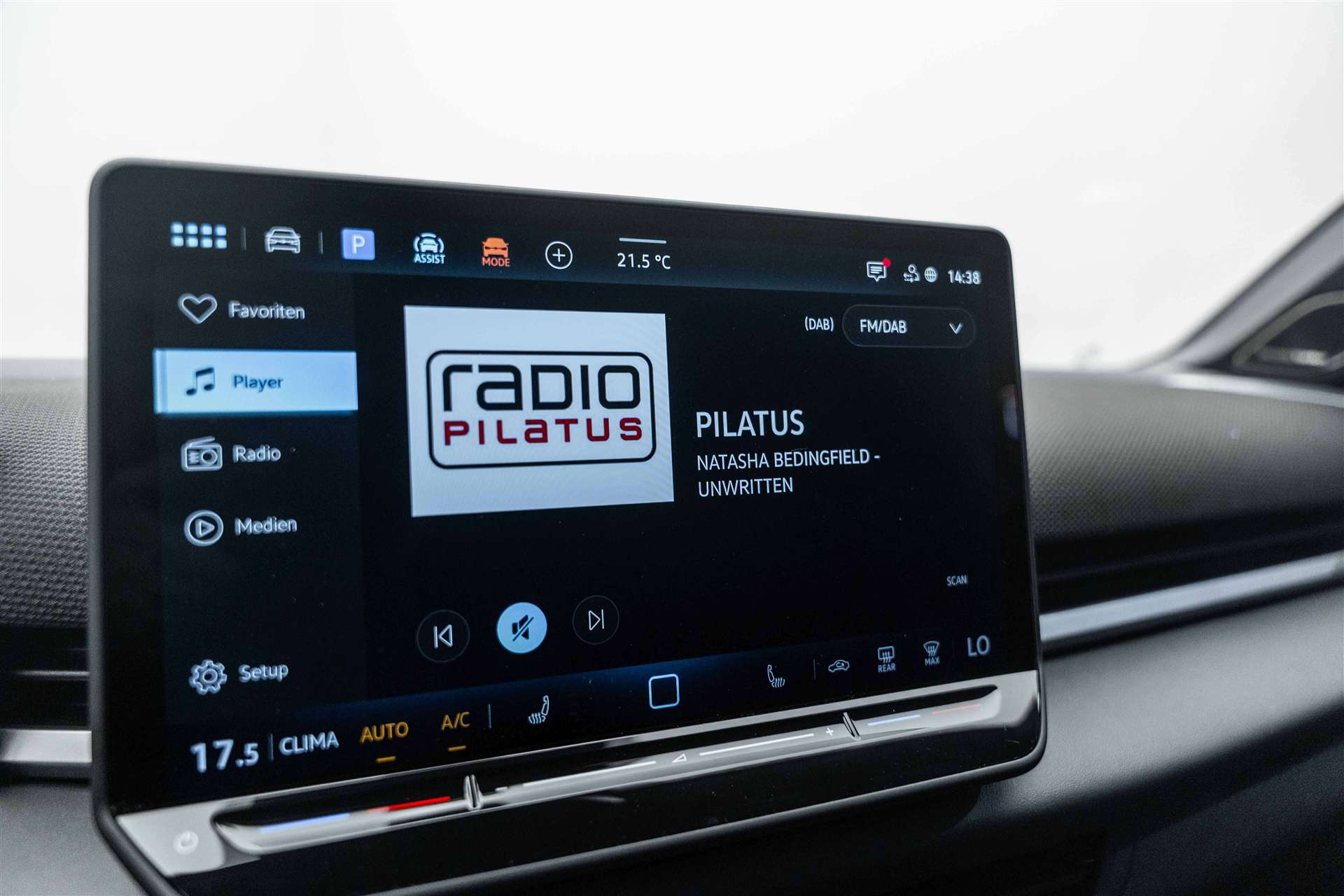 VW T-Roc 1.5 eTSi mHEV R-Line DSG-Automat-image-21