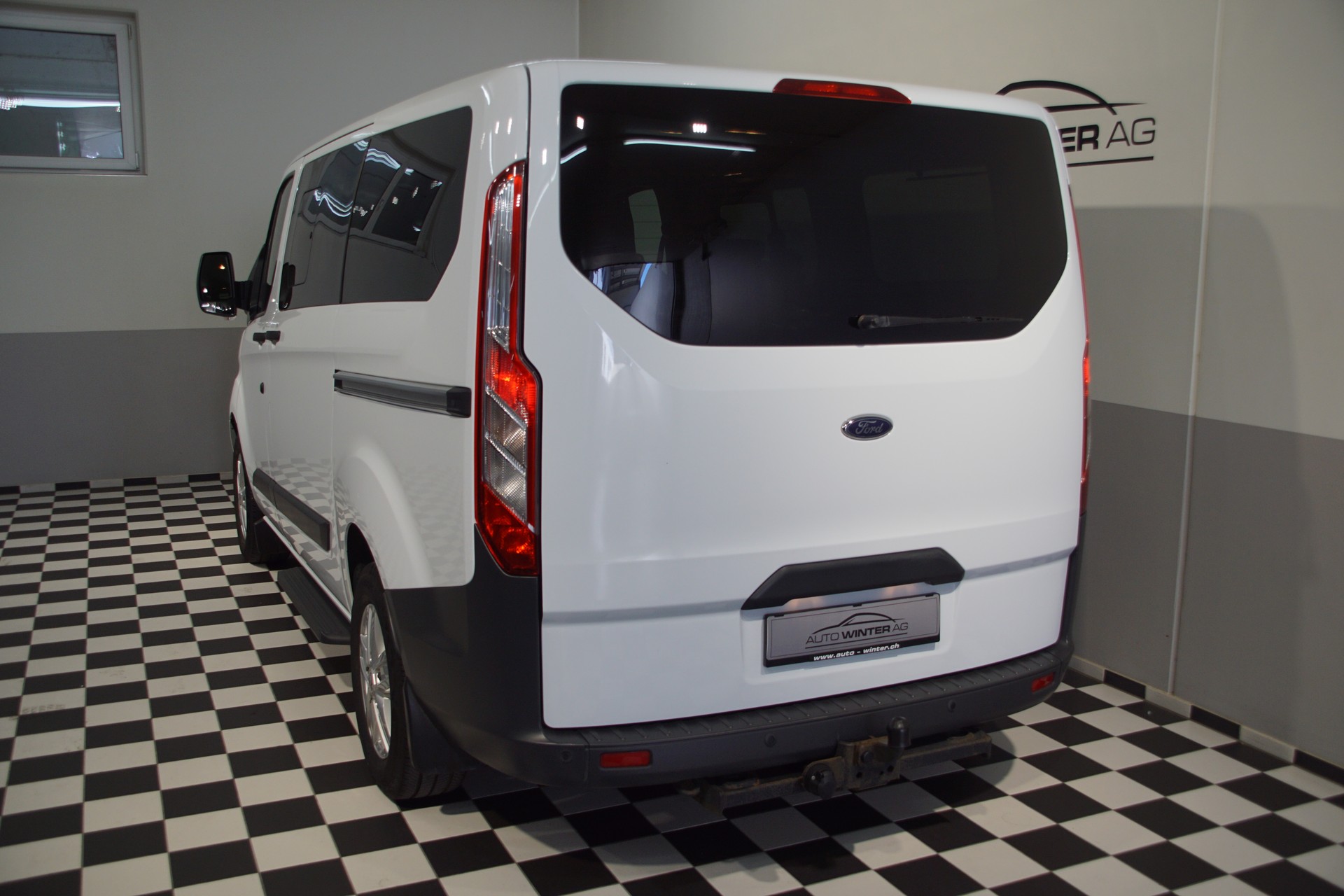FORD Tourneo Custom 310 L1H1 Trend 8-Plätze -AHK--image-8
