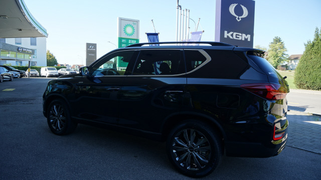 KGM-SsangYong Rexton 2.2 Black 4WD-showroom-element-2