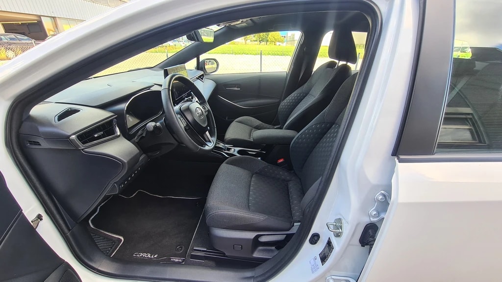 TOYOTA Corolla Touring Sports 1.8 HSD Comfort e-CVT ** 140 PS ** 15Jahre oder 250000 KM Garantie ** Gr-Navi mit Touchscreen **-image-10